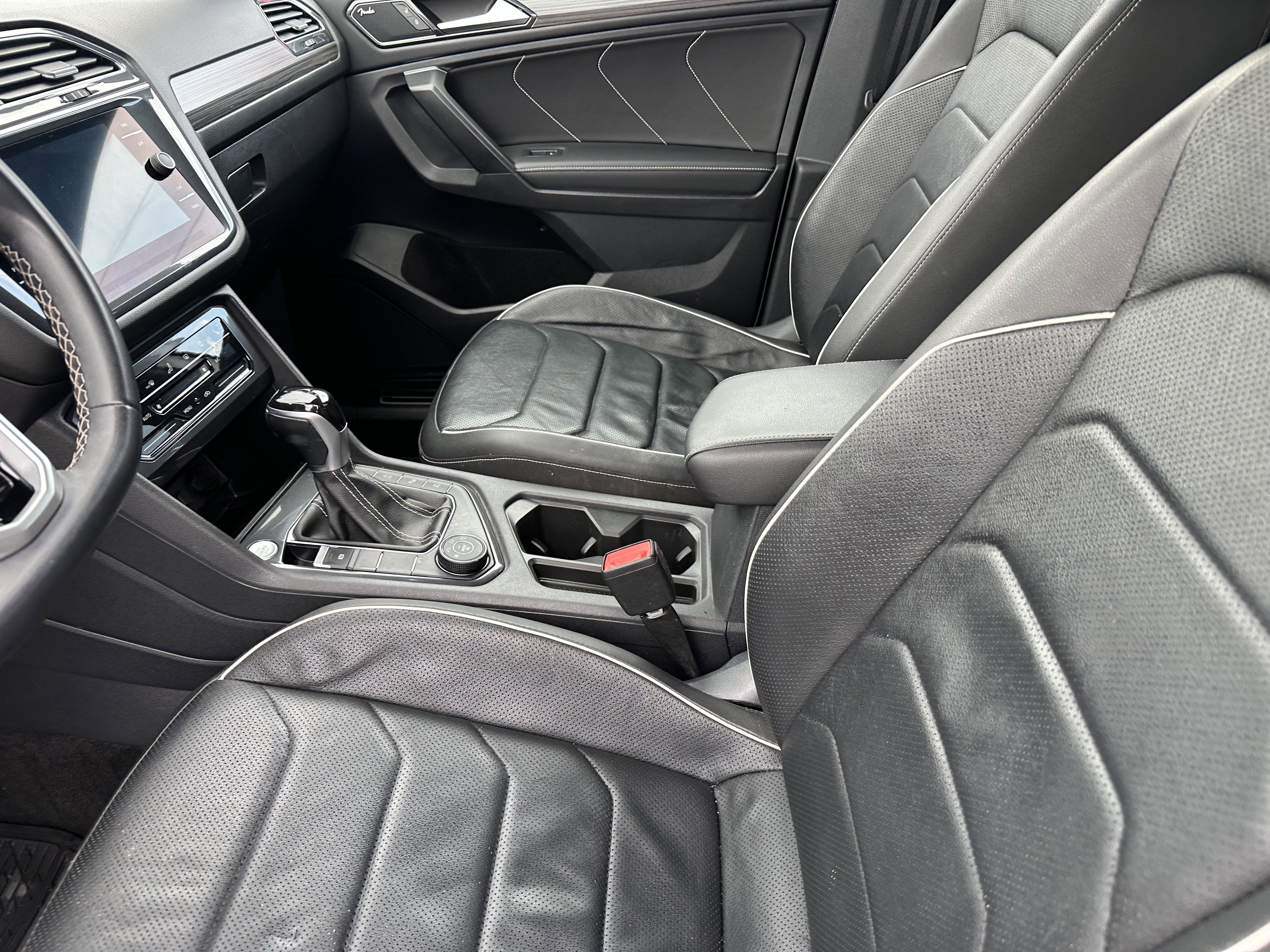 2023 Volkswagen Tiguan SEL R-Line