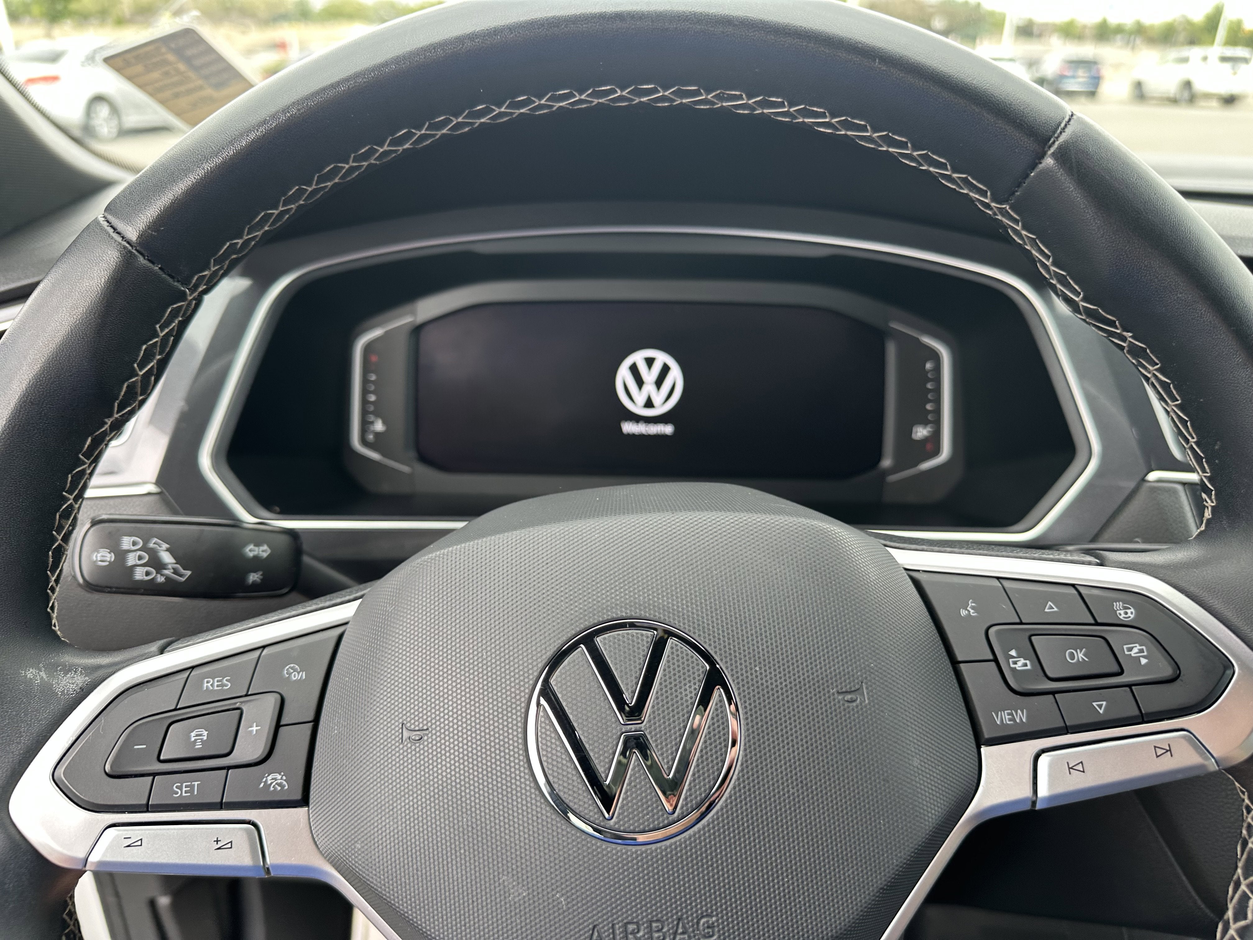 2023 Volkswagen Tiguan SEL R-Line
