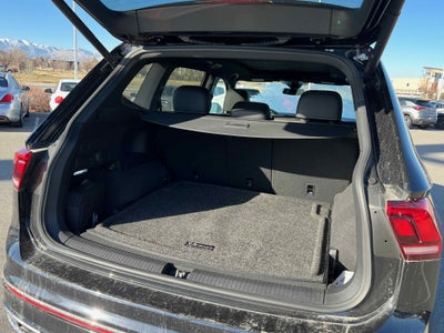 2022 Volkswagen Tiguan SEL R-Line