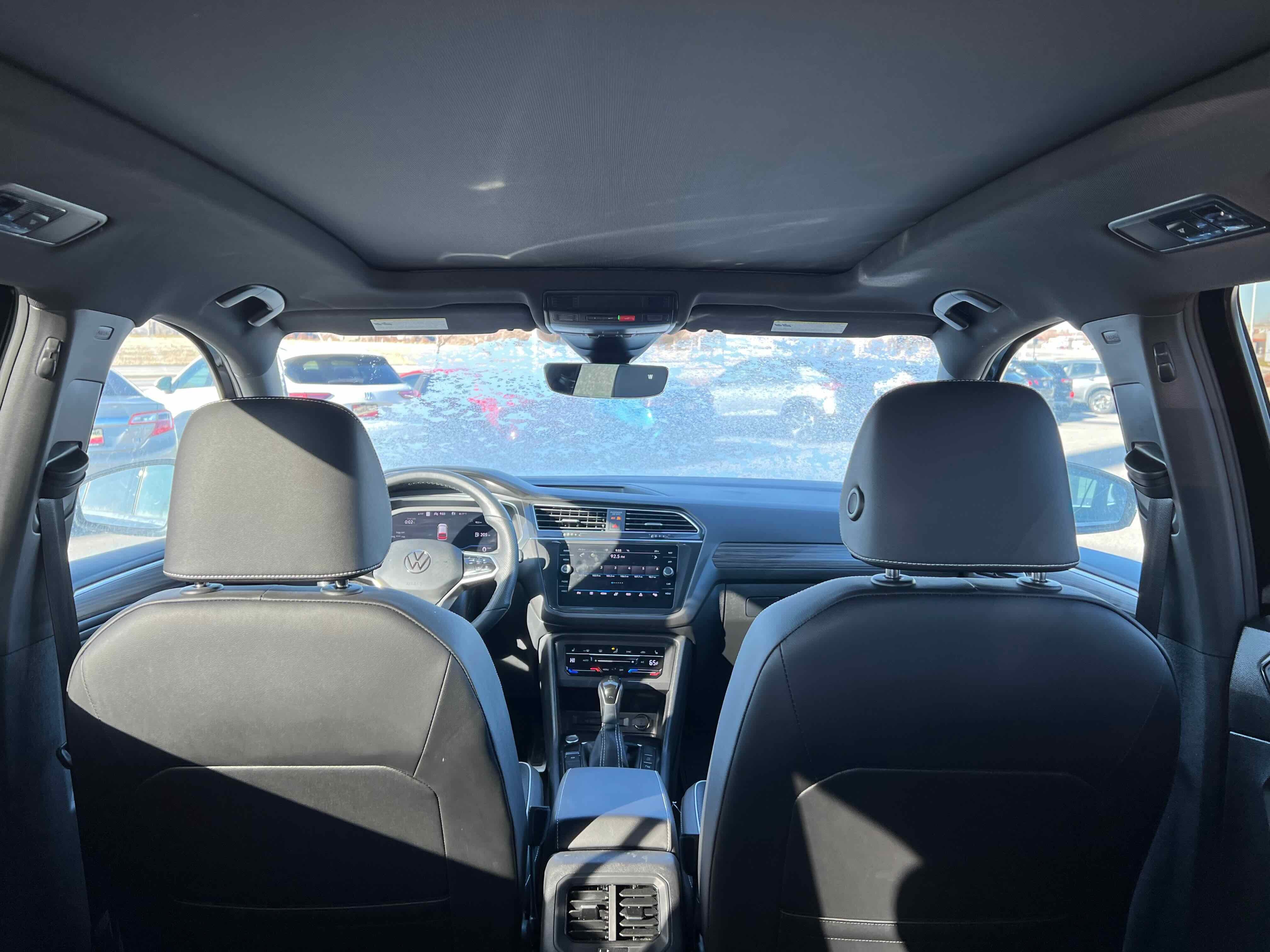 2022 Volkswagen Tiguan SEL R-Line