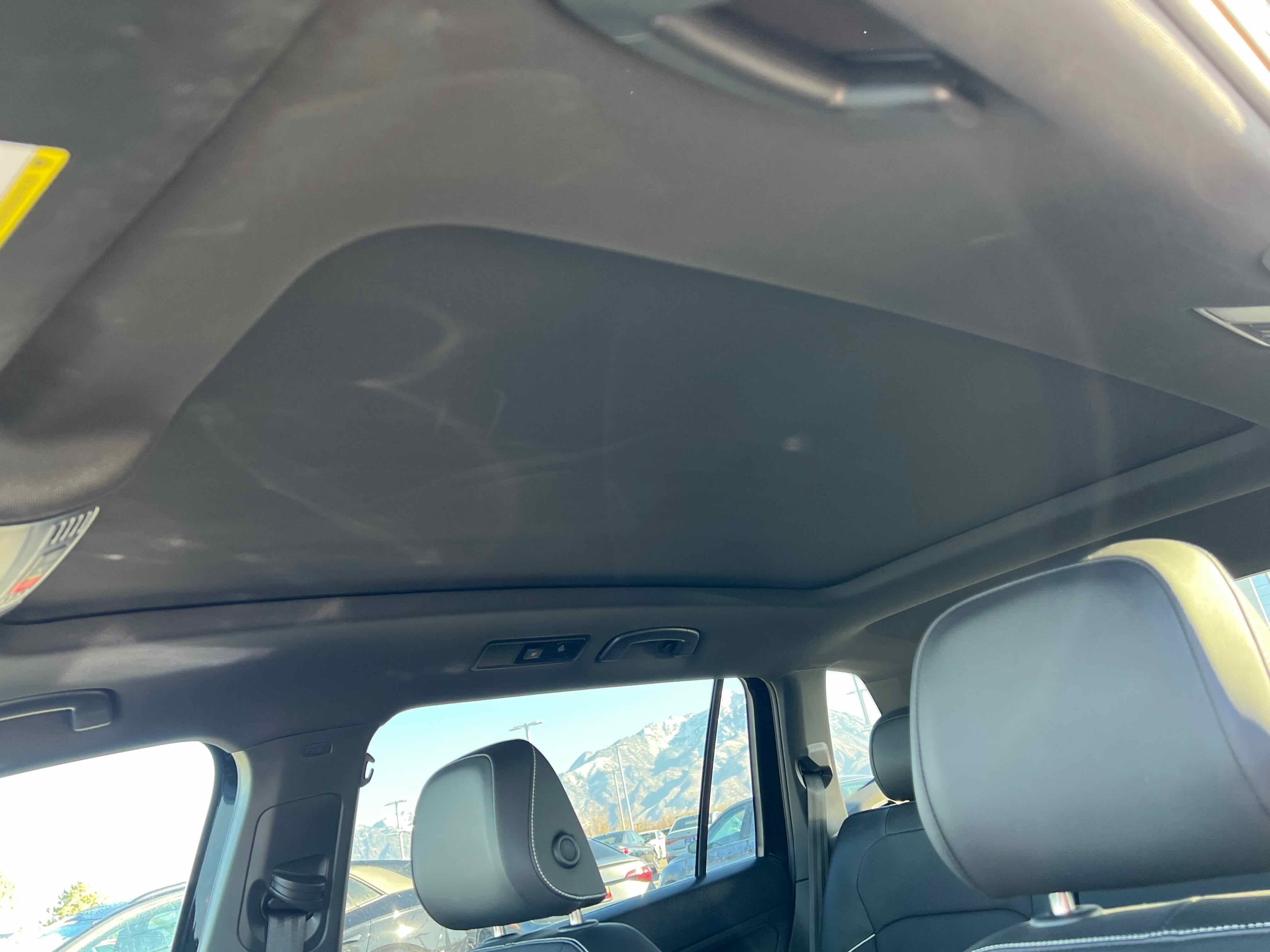 2022 Volkswagen Tiguan SEL R-Line