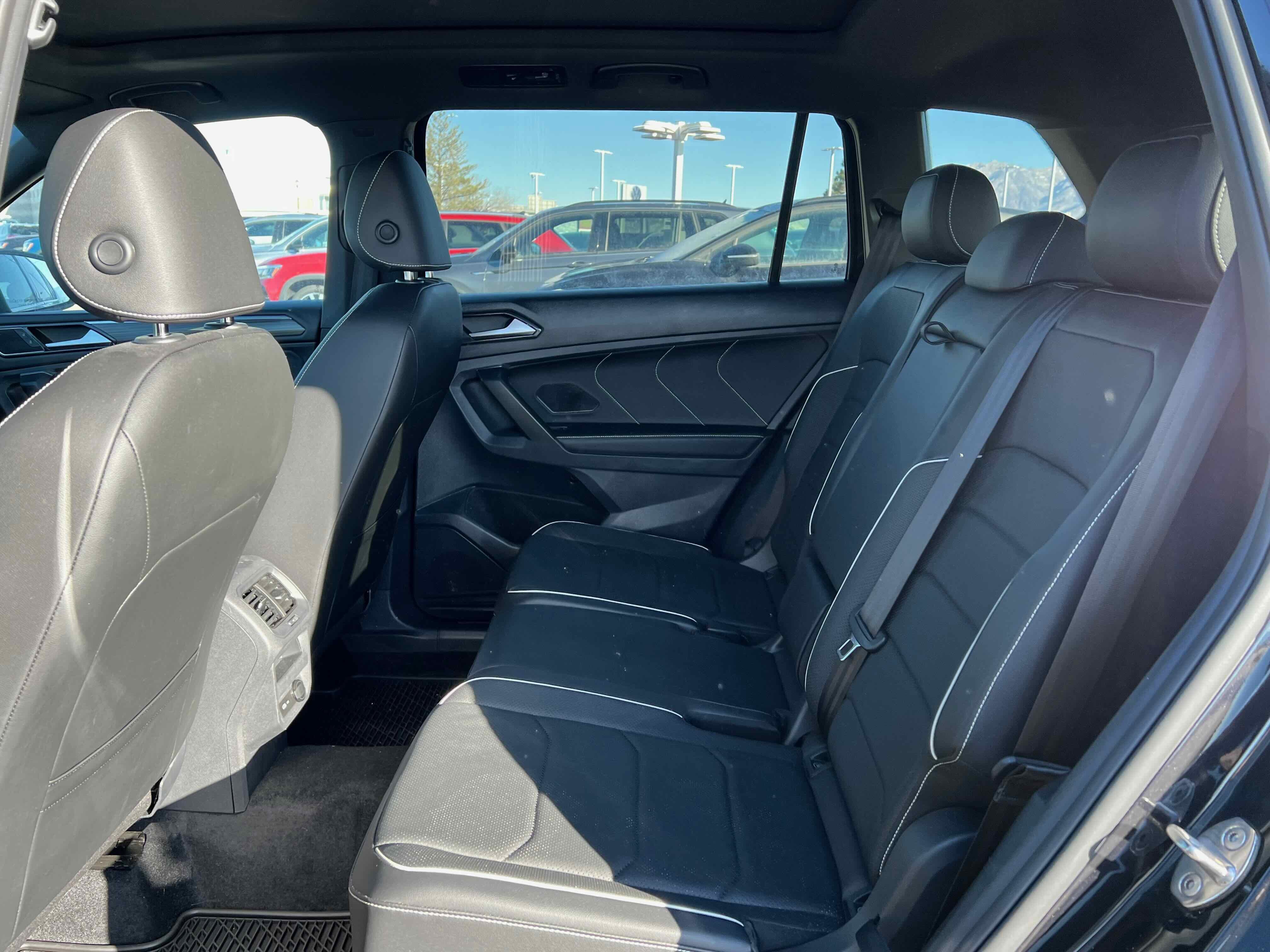 2022 Volkswagen Tiguan SEL R-Line