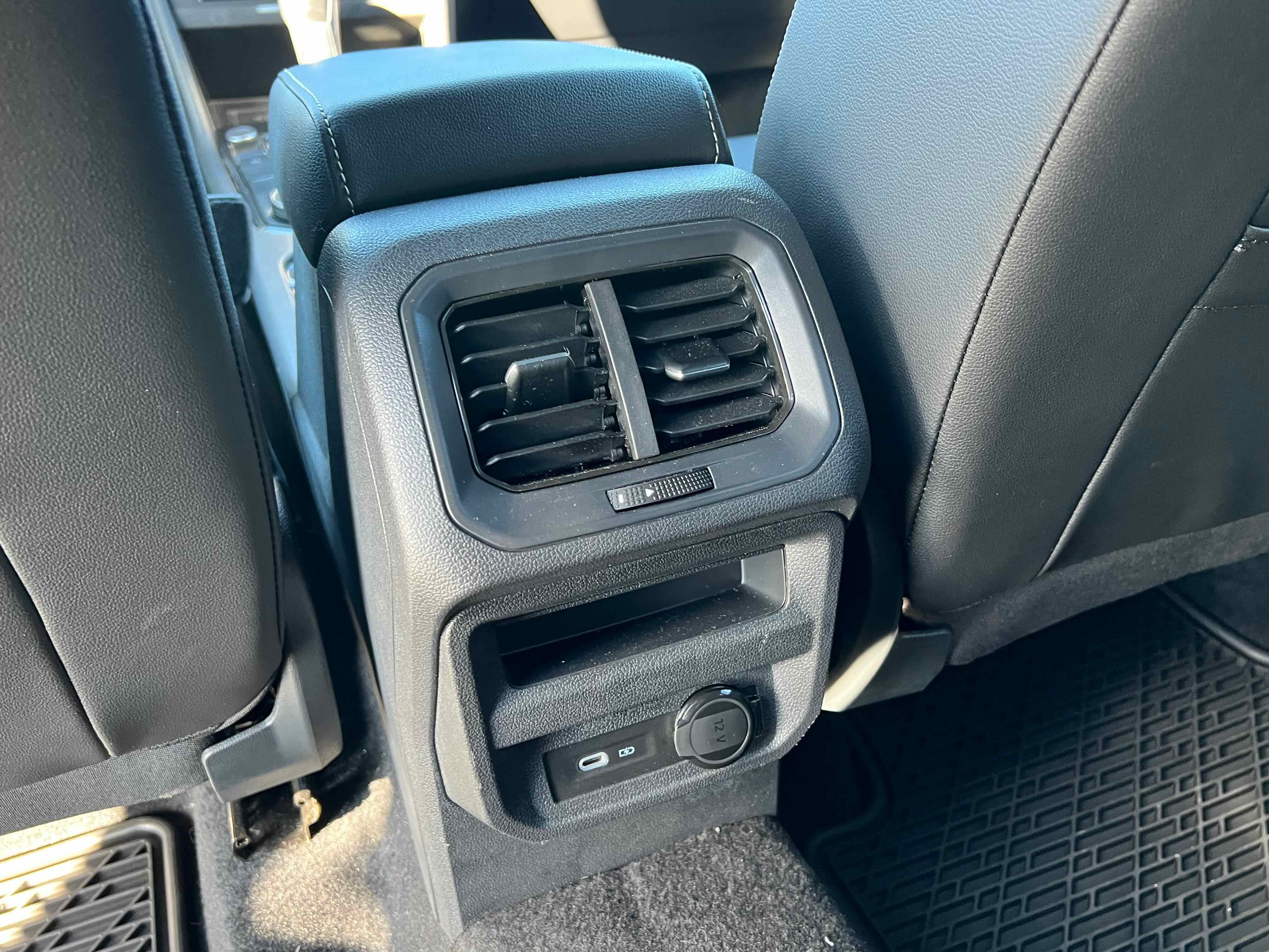 2022 Volkswagen Tiguan SEL R-Line