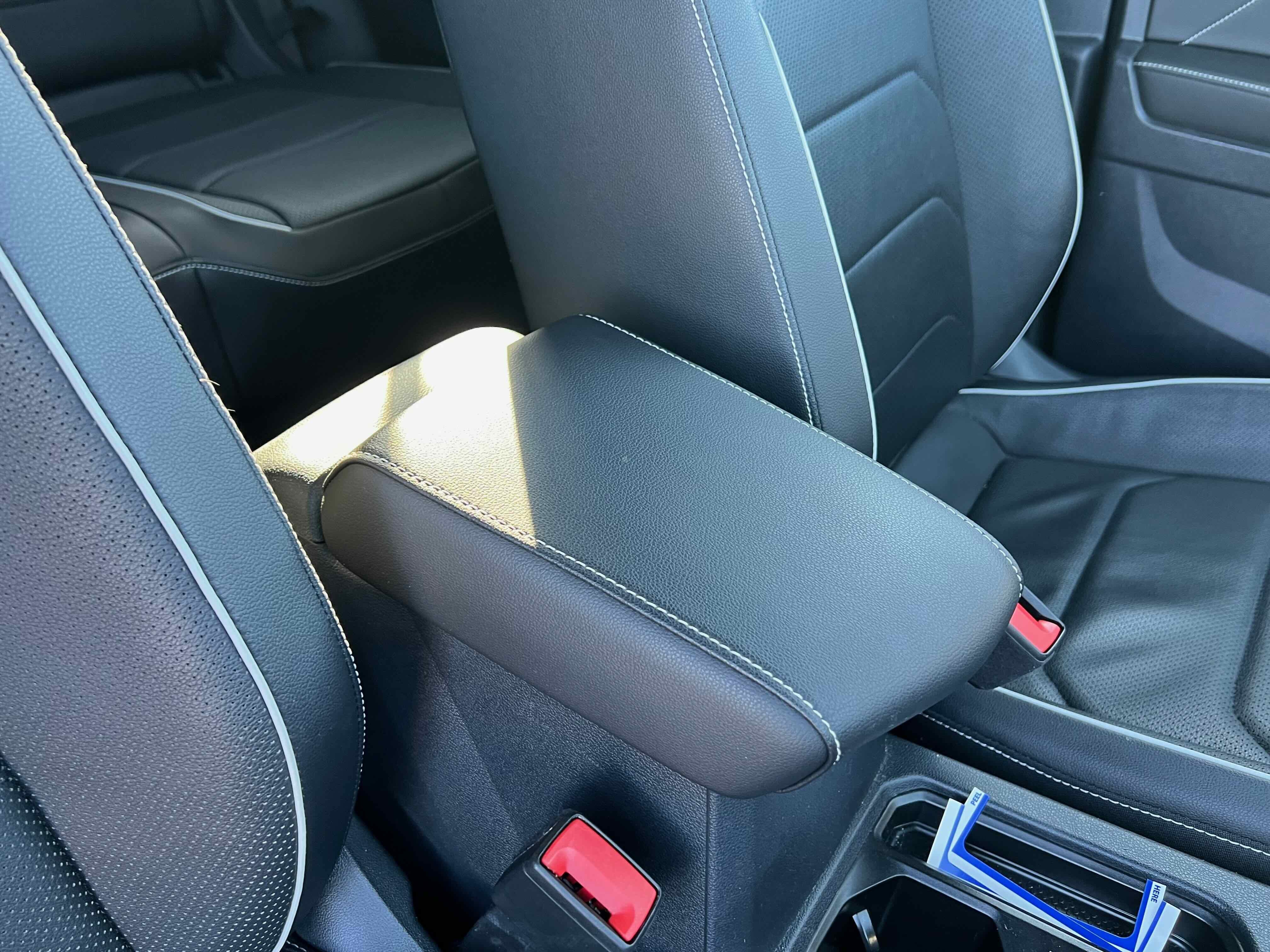 2022 Volkswagen Tiguan SEL R-Line