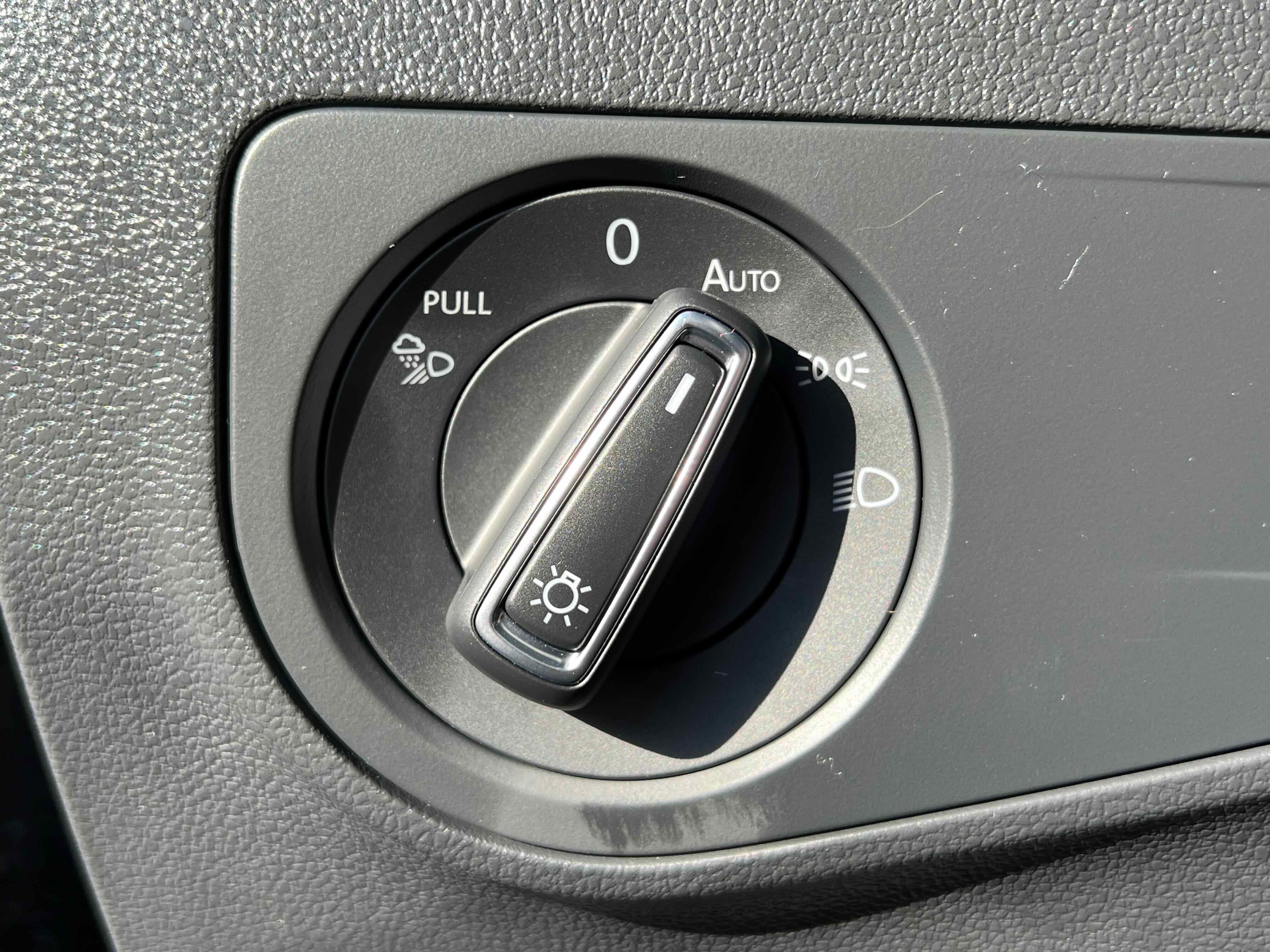 2022 Volkswagen Tiguan SEL R-Line