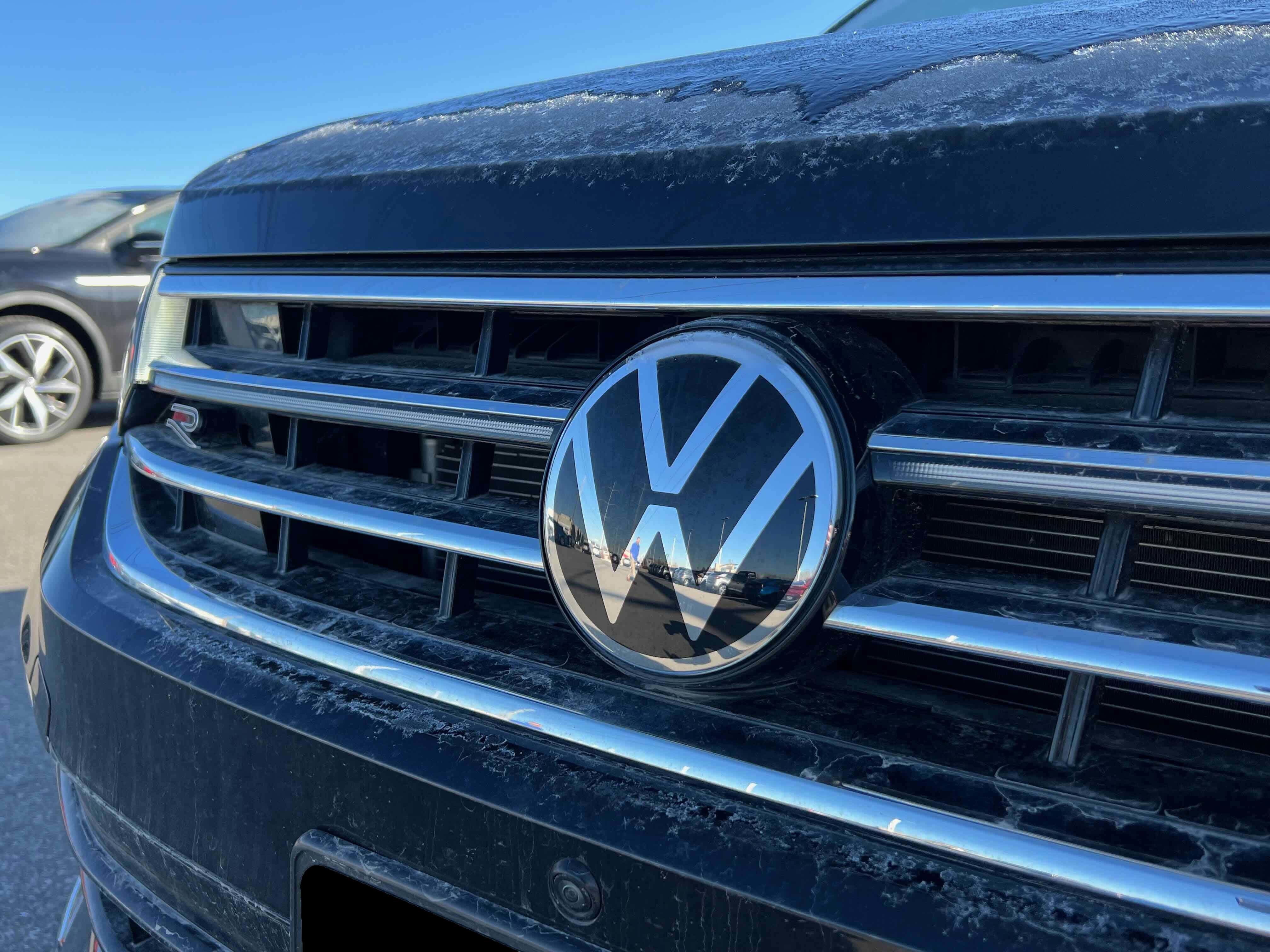 2022 Volkswagen Tiguan SEL R-Line