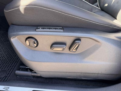 2024 Volkswagen Tiguan SEL R-Line