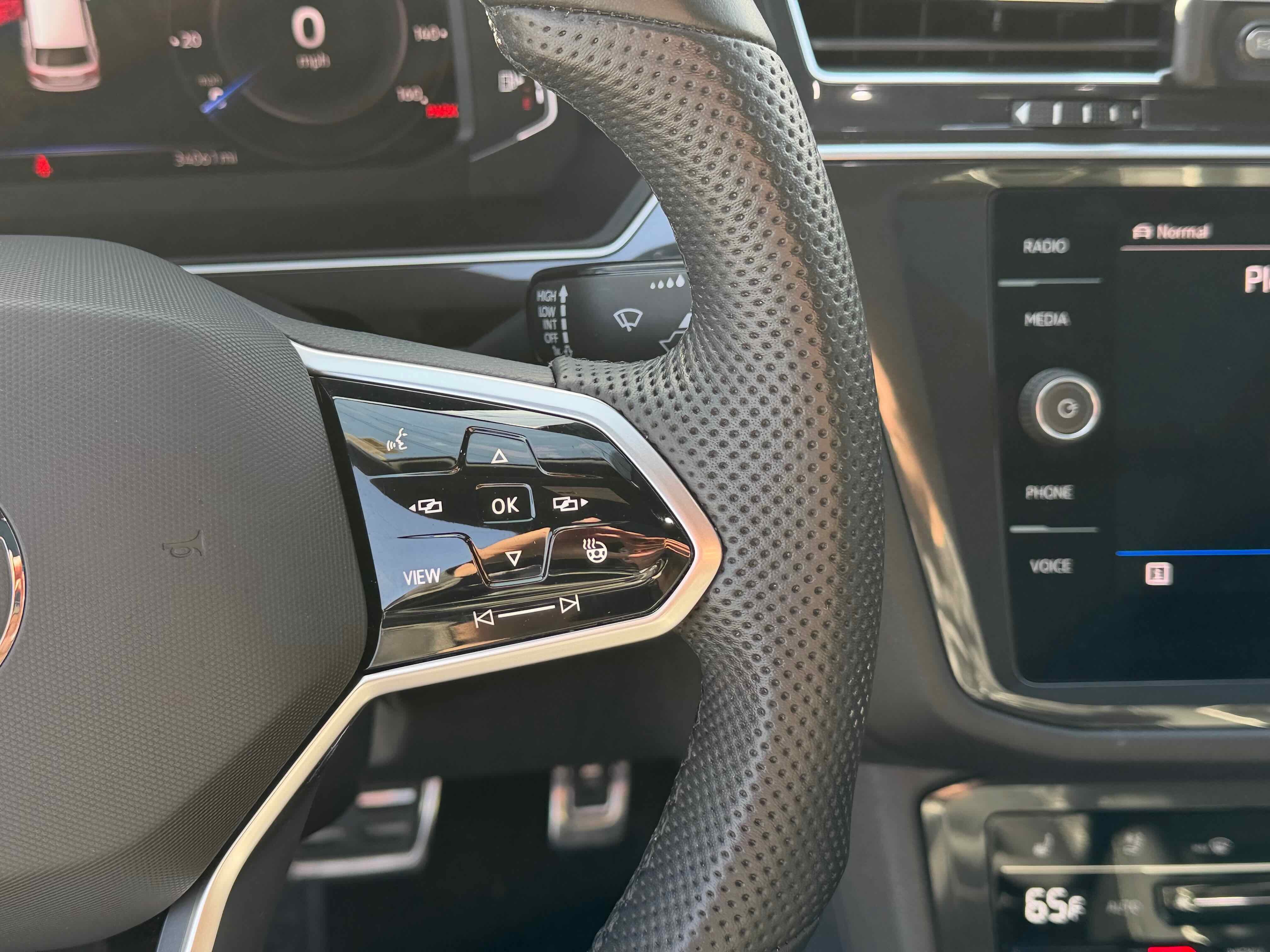 2024 Volkswagen Tiguan SEL R-Line