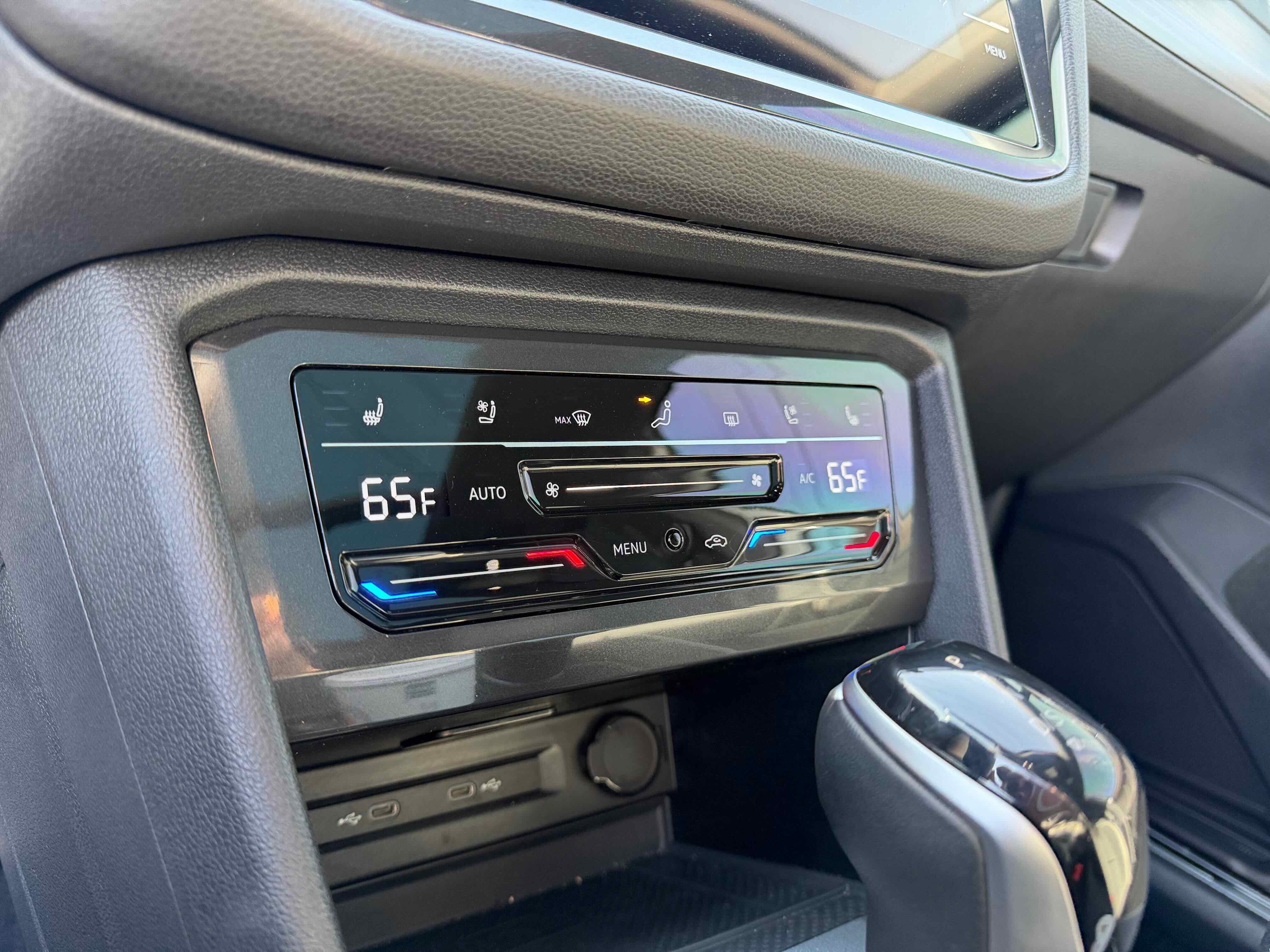 2024 Volkswagen Tiguan SEL R-Line