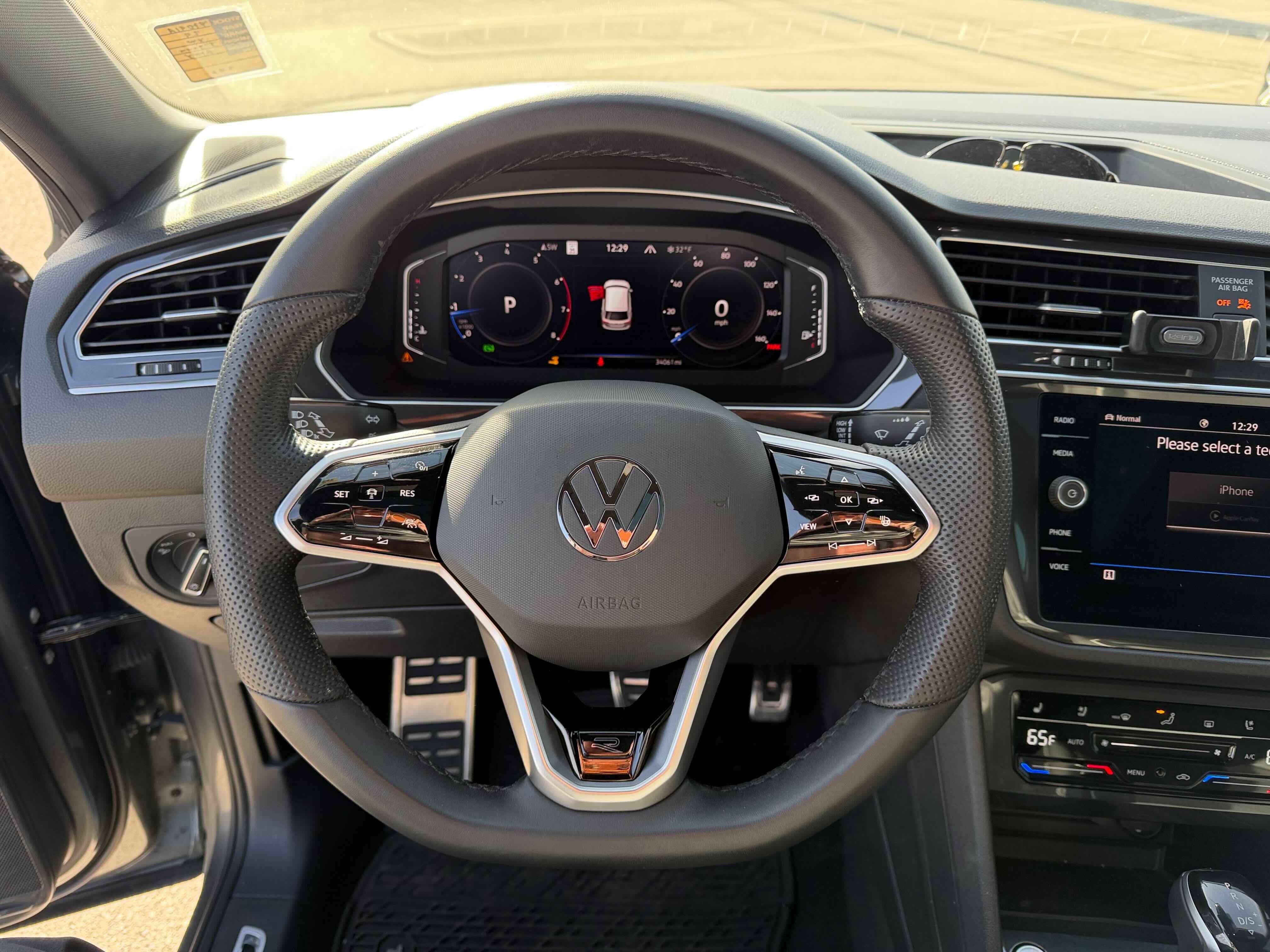 2024 Volkswagen Tiguan SEL R-Line