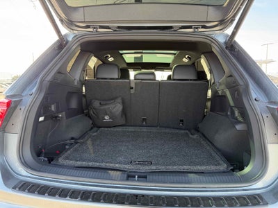 2024 Volkswagen Tiguan SEL R-Line