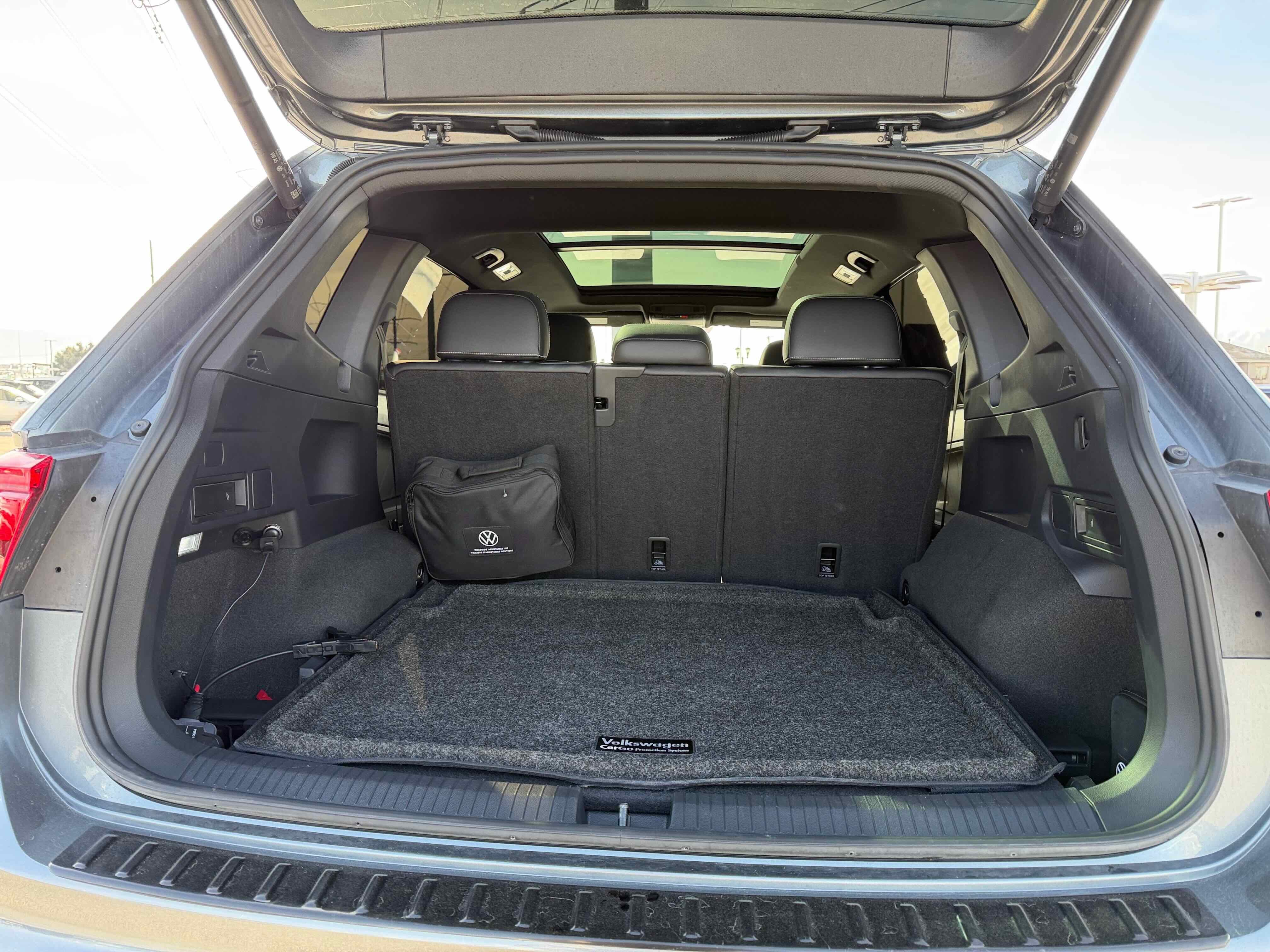 2024 Volkswagen Tiguan SEL R-Line