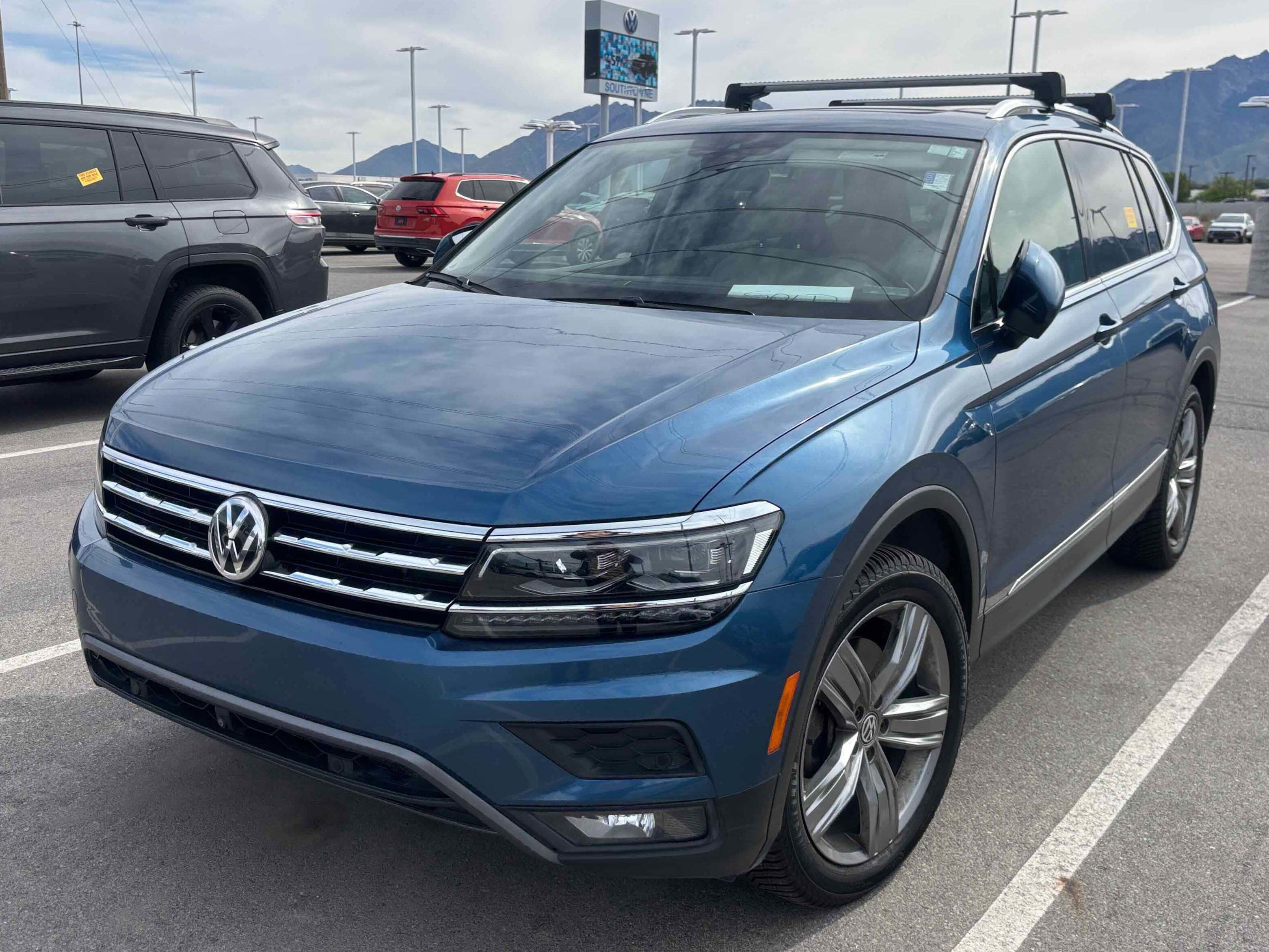 2018 Volkswagen Tiguan 2.0T SEL Premium 4Motion's photo