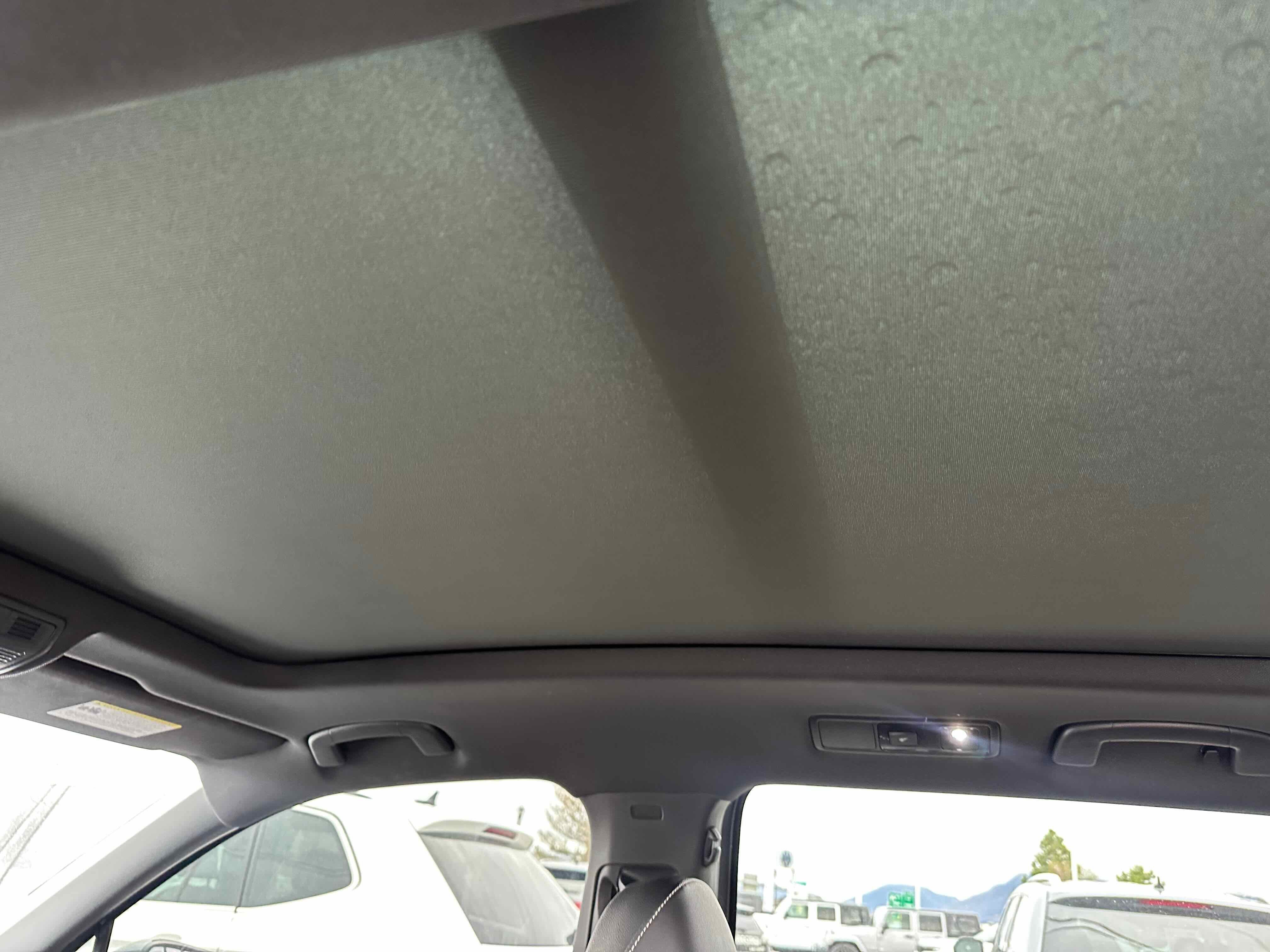 2024 Volkswagen Tiguan SEL R-Line