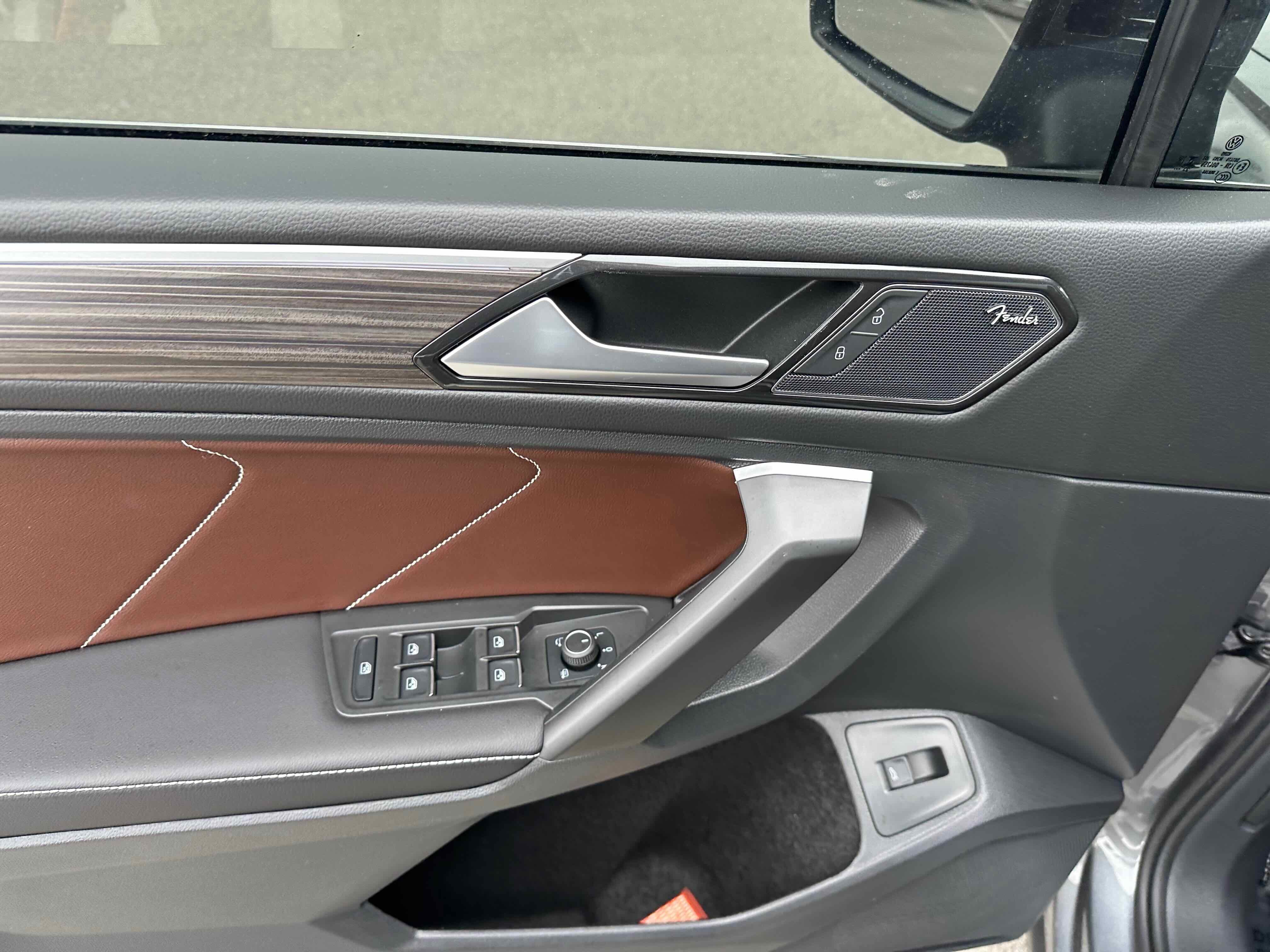 2024 Volkswagen Tiguan SEL R-Line