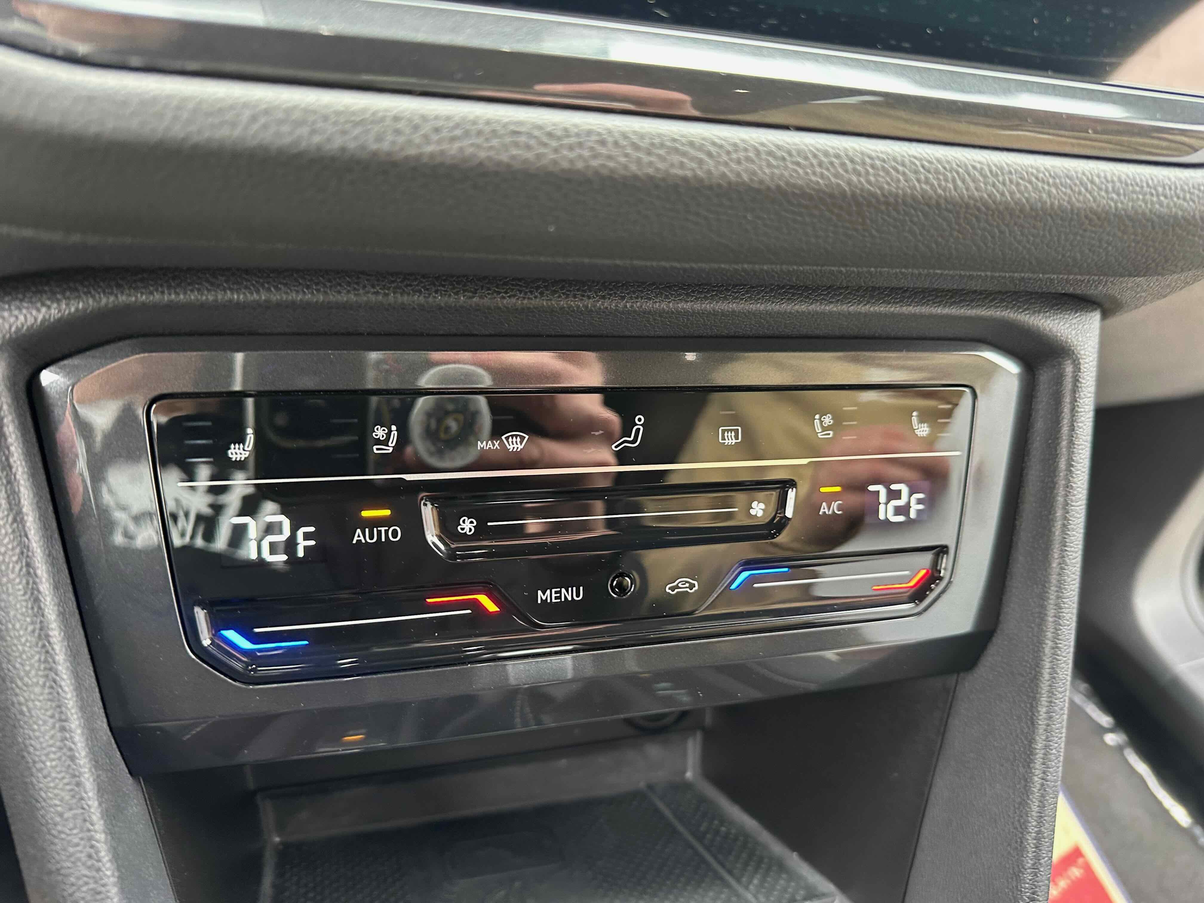 2024 Volkswagen Tiguan SEL R-Line