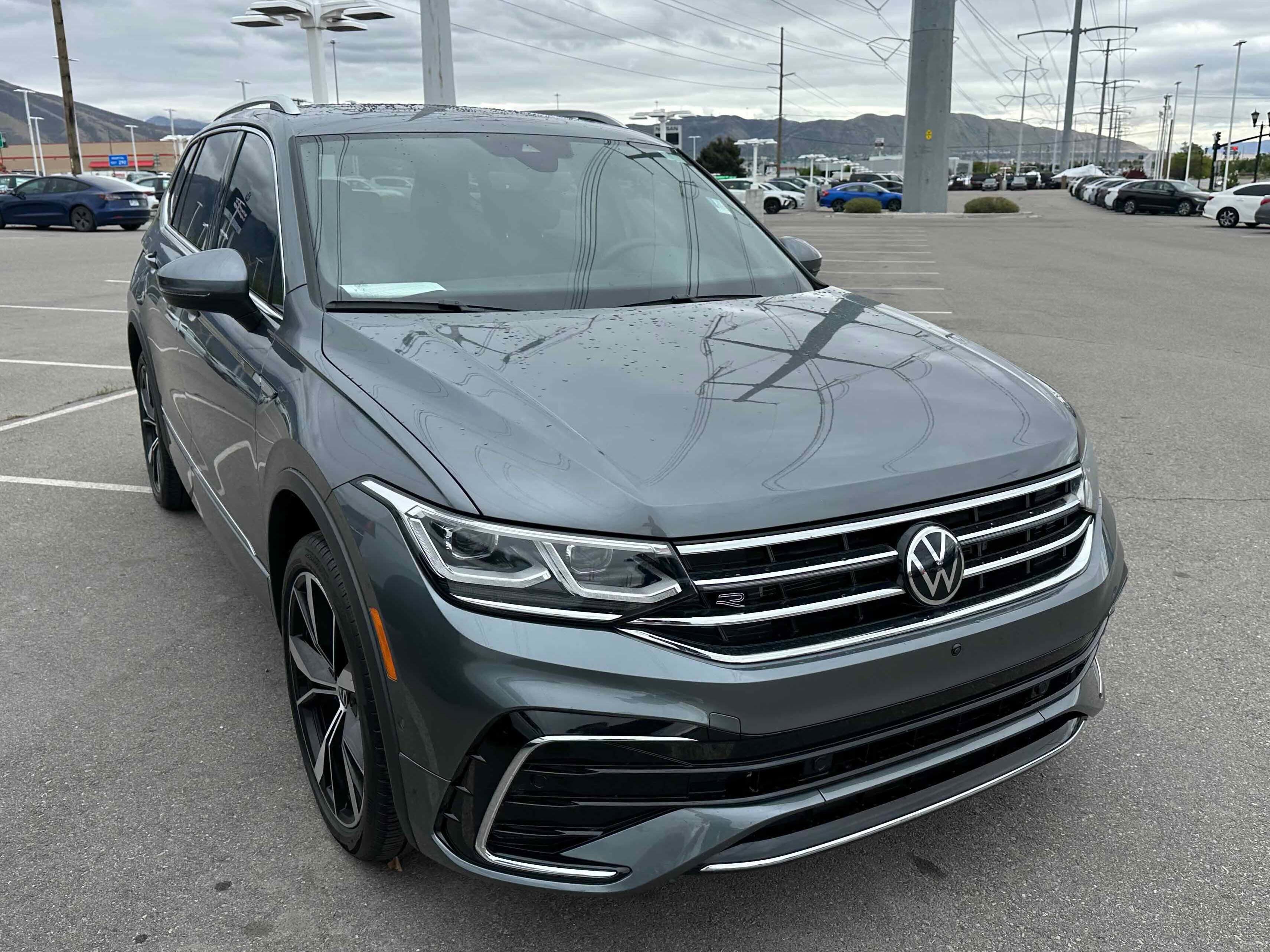 2024 Volkswagen Tiguan SEL R-Line
