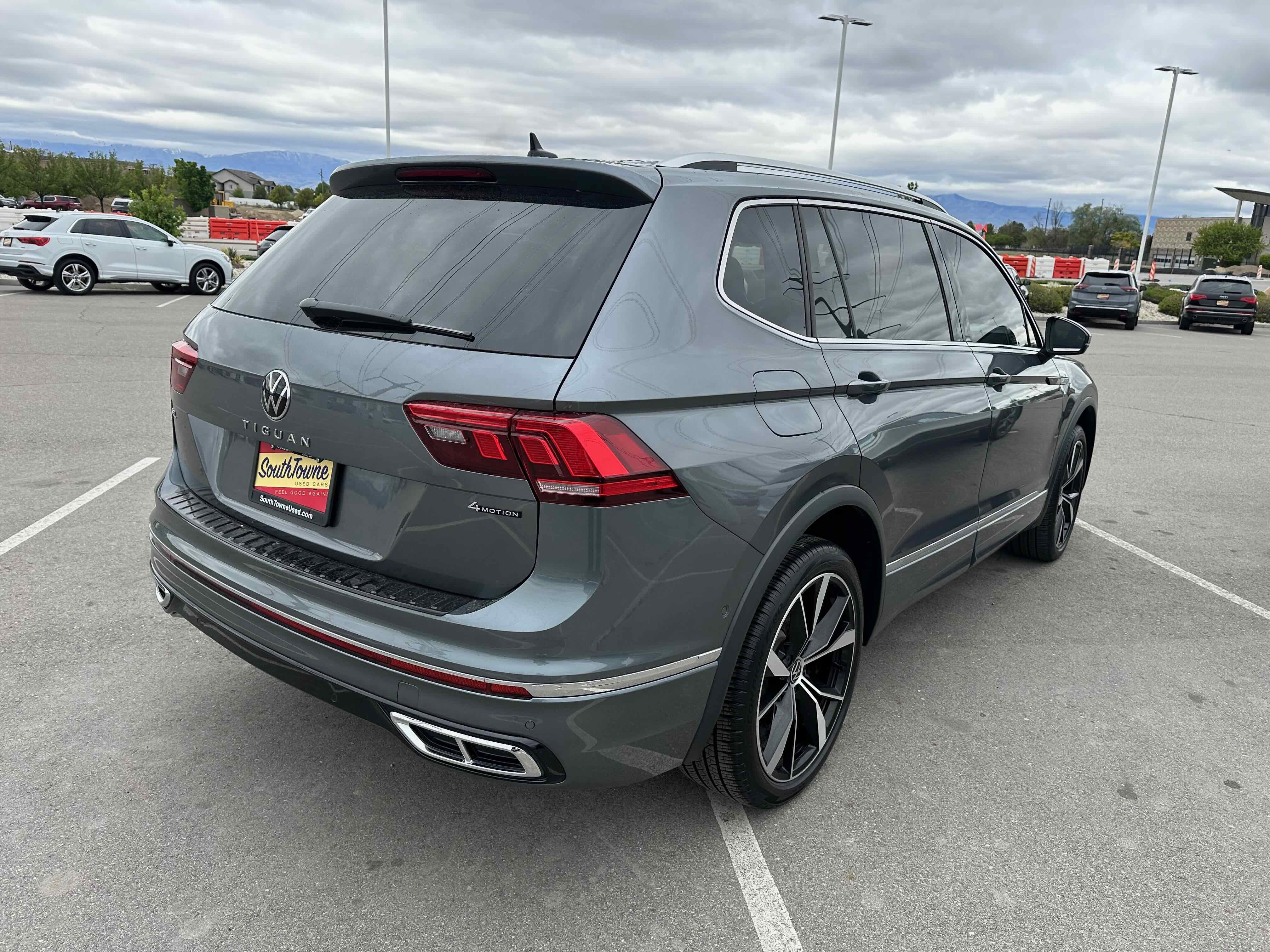 2024 Volkswagen Tiguan SEL R-Line
