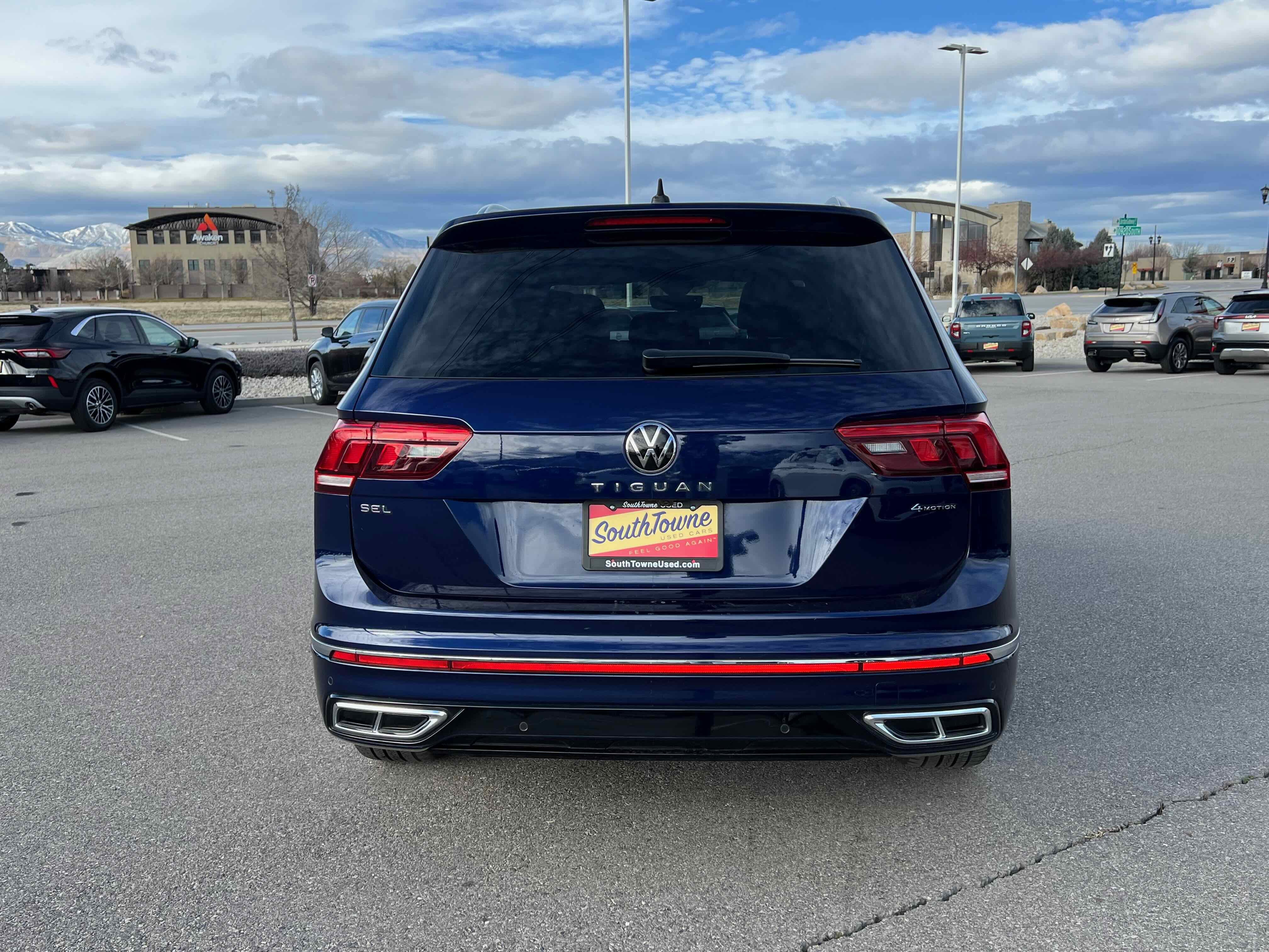 2022 Volkswagen Tiguan SEL R-Line