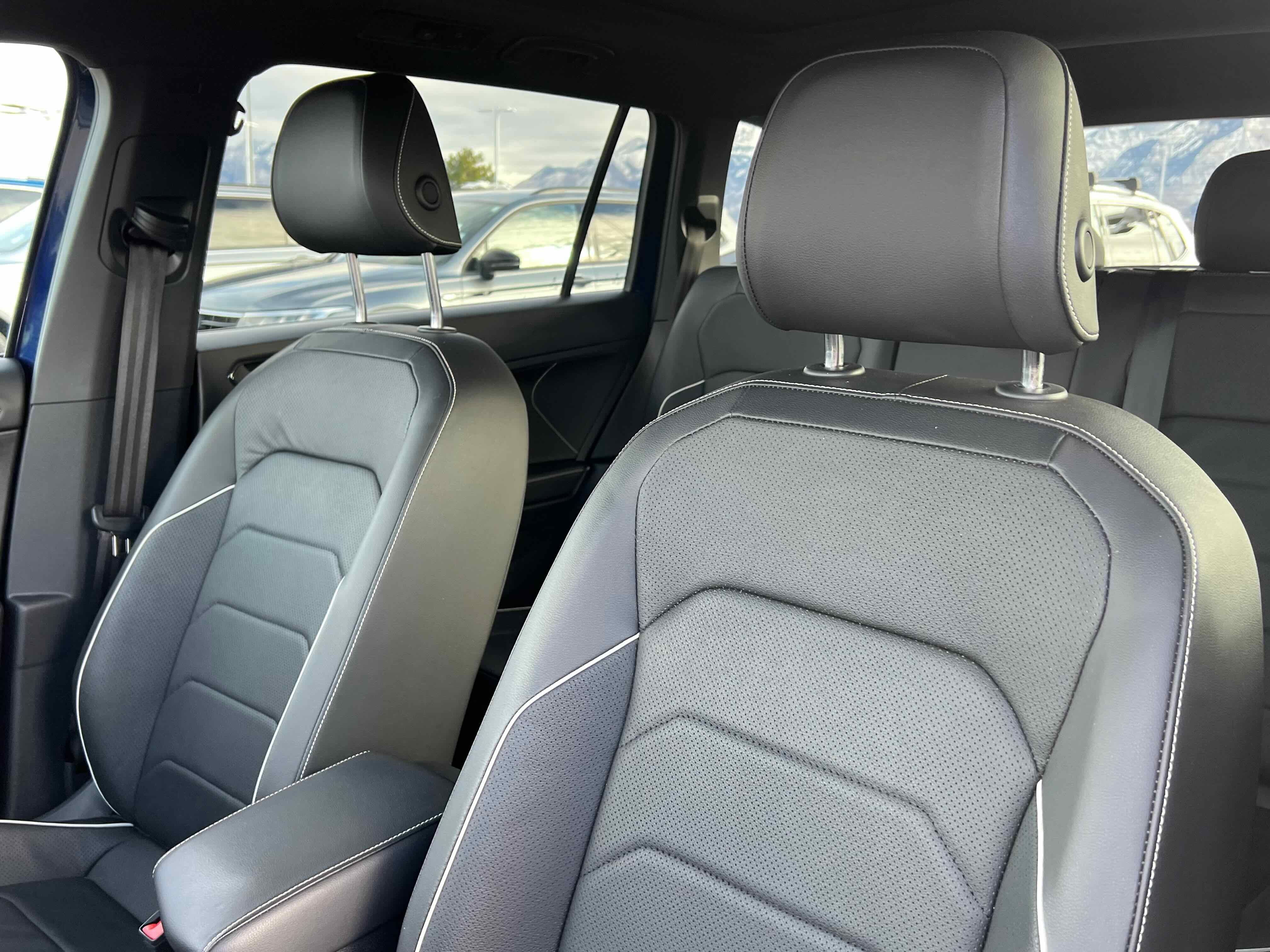 2022 Volkswagen Tiguan SEL R-Line