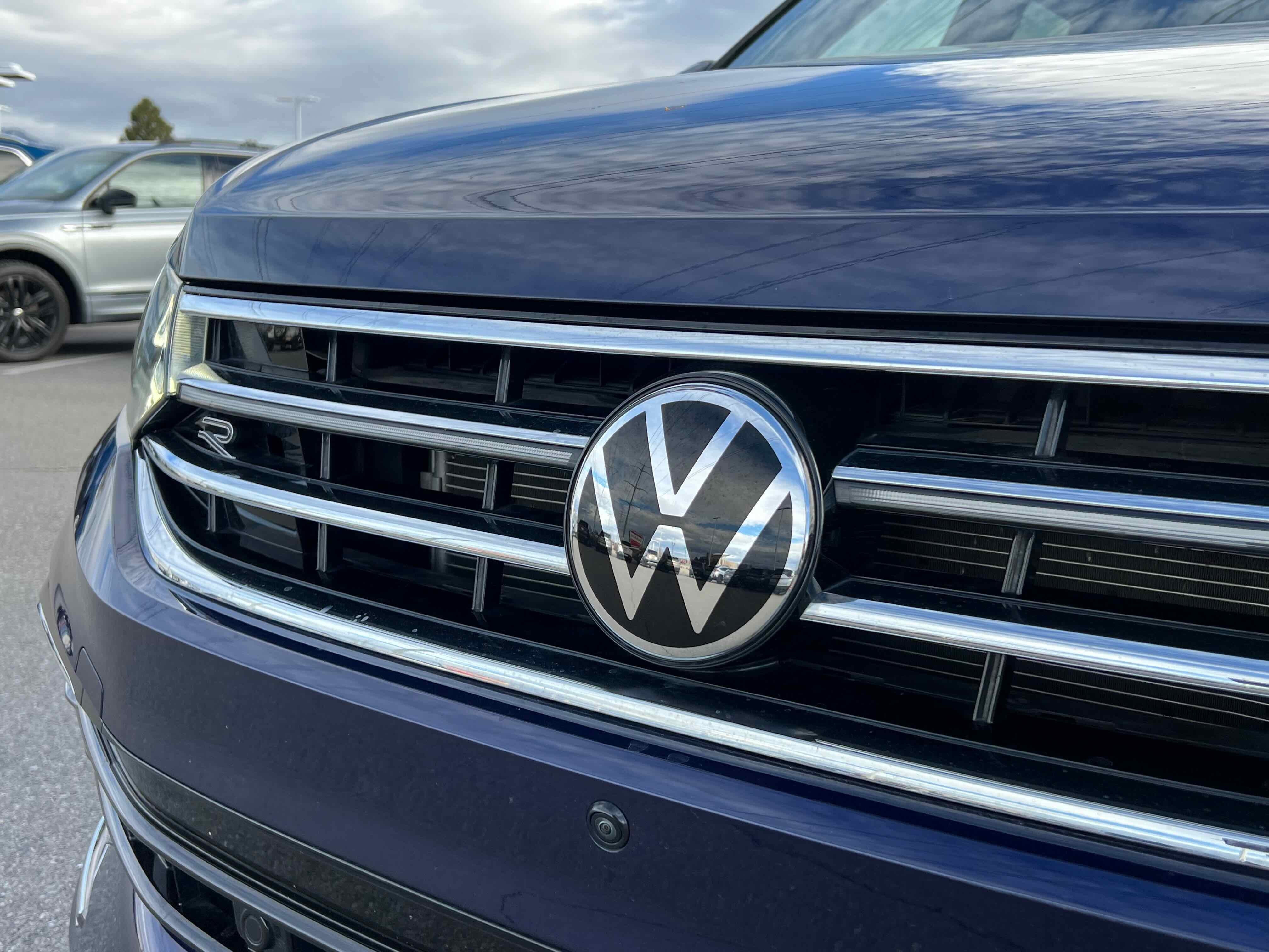 2022 Volkswagen Tiguan SEL R-Line