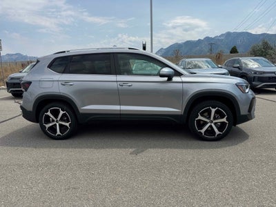 2025 Volkswagen Taos SEL