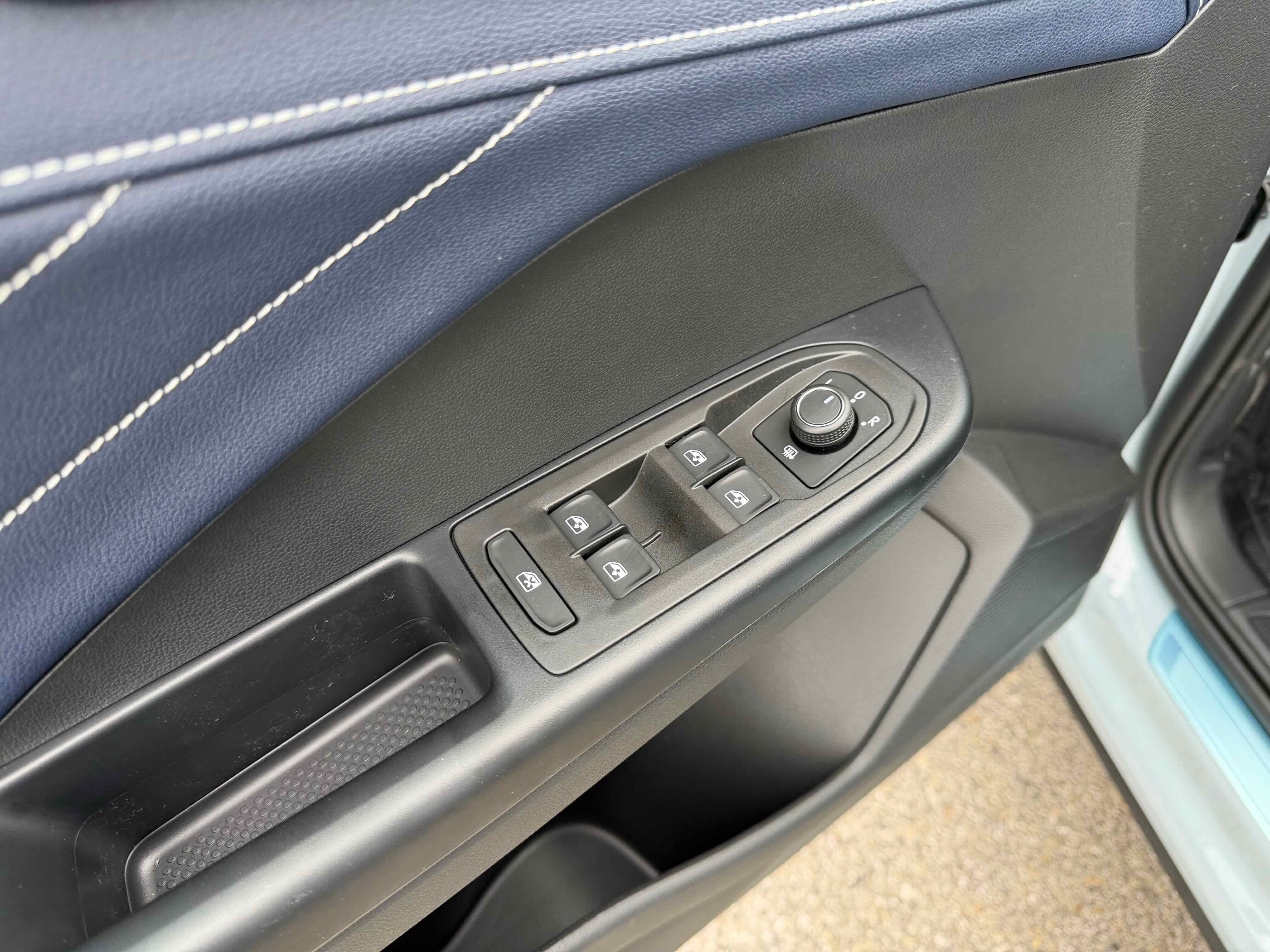 2026 Volkswagen Taos SEL