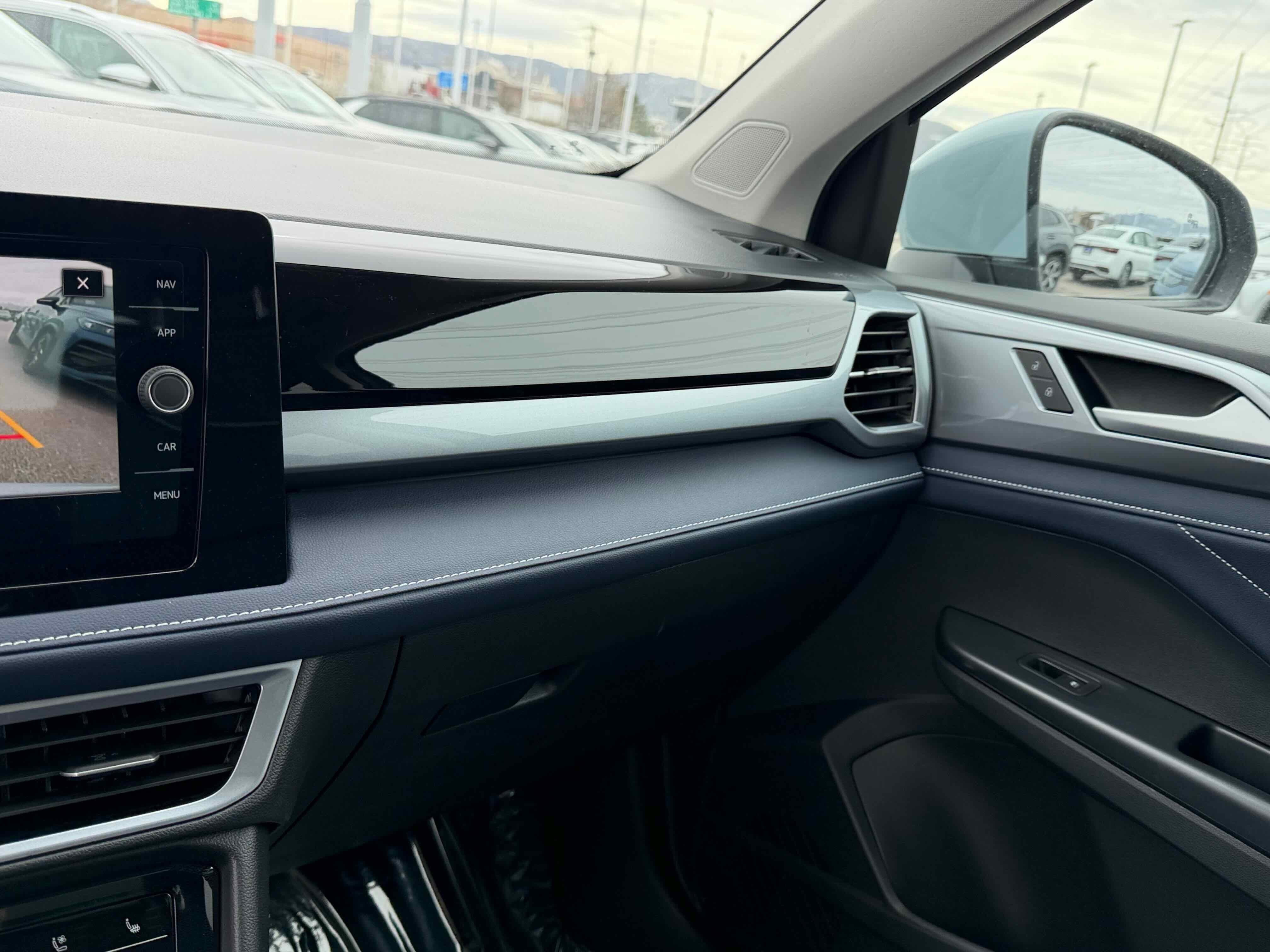 2026 Volkswagen Taos SEL