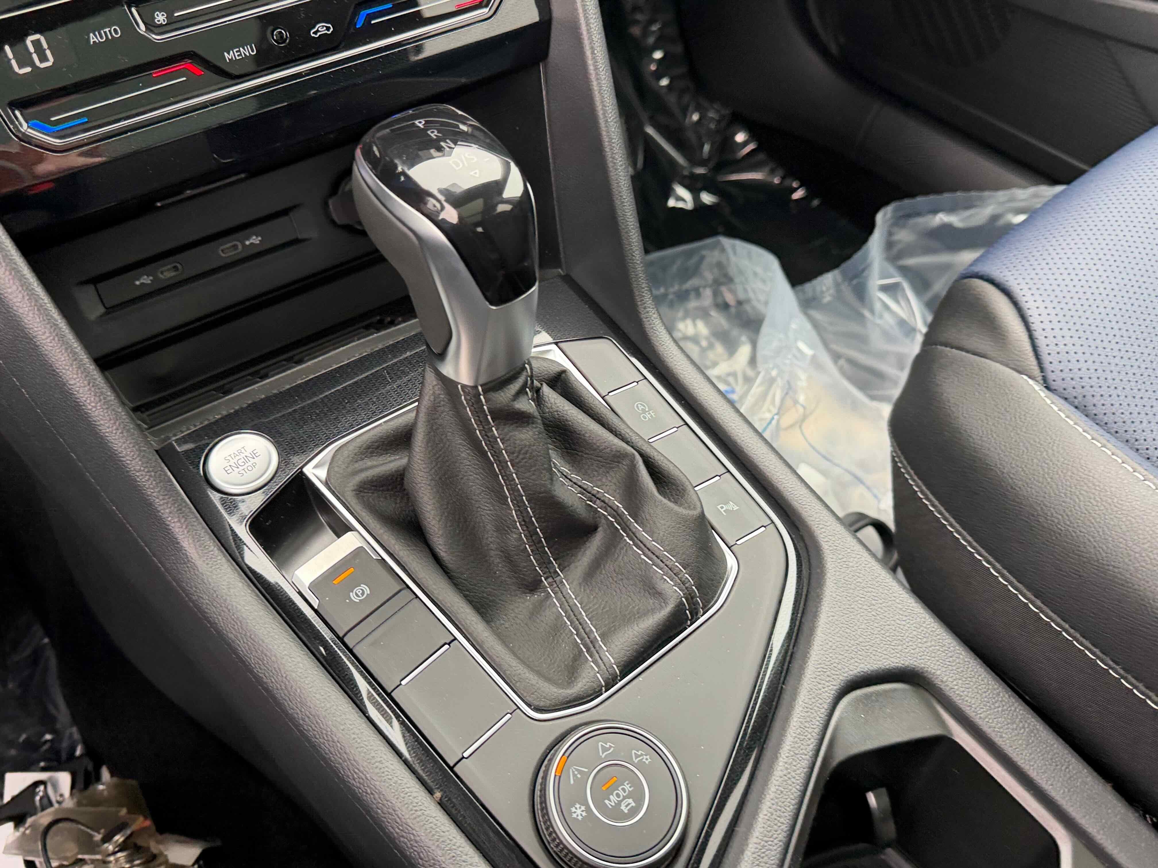 2026 Volkswagen Taos SEL