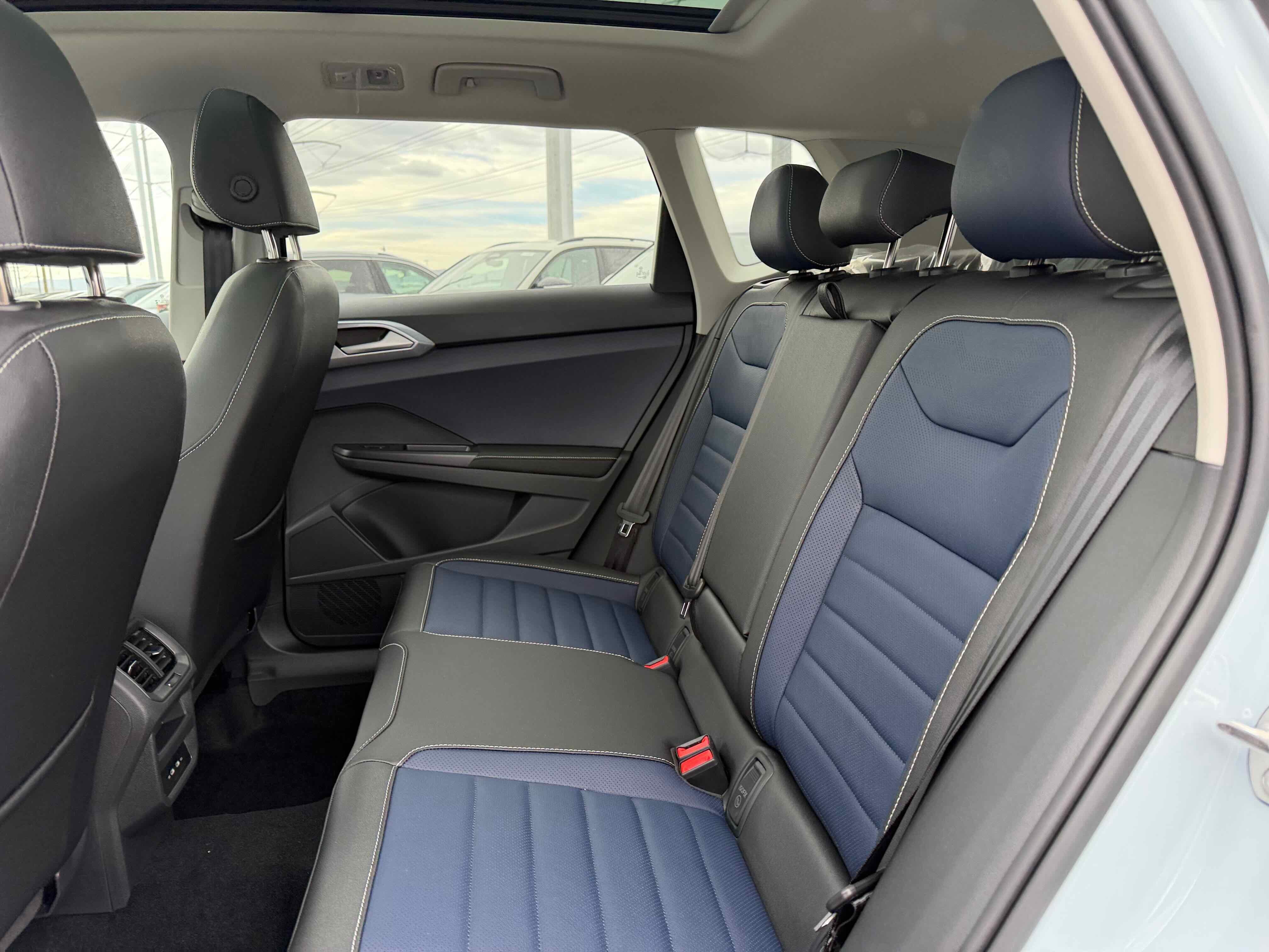 2026 Volkswagen Taos SEL