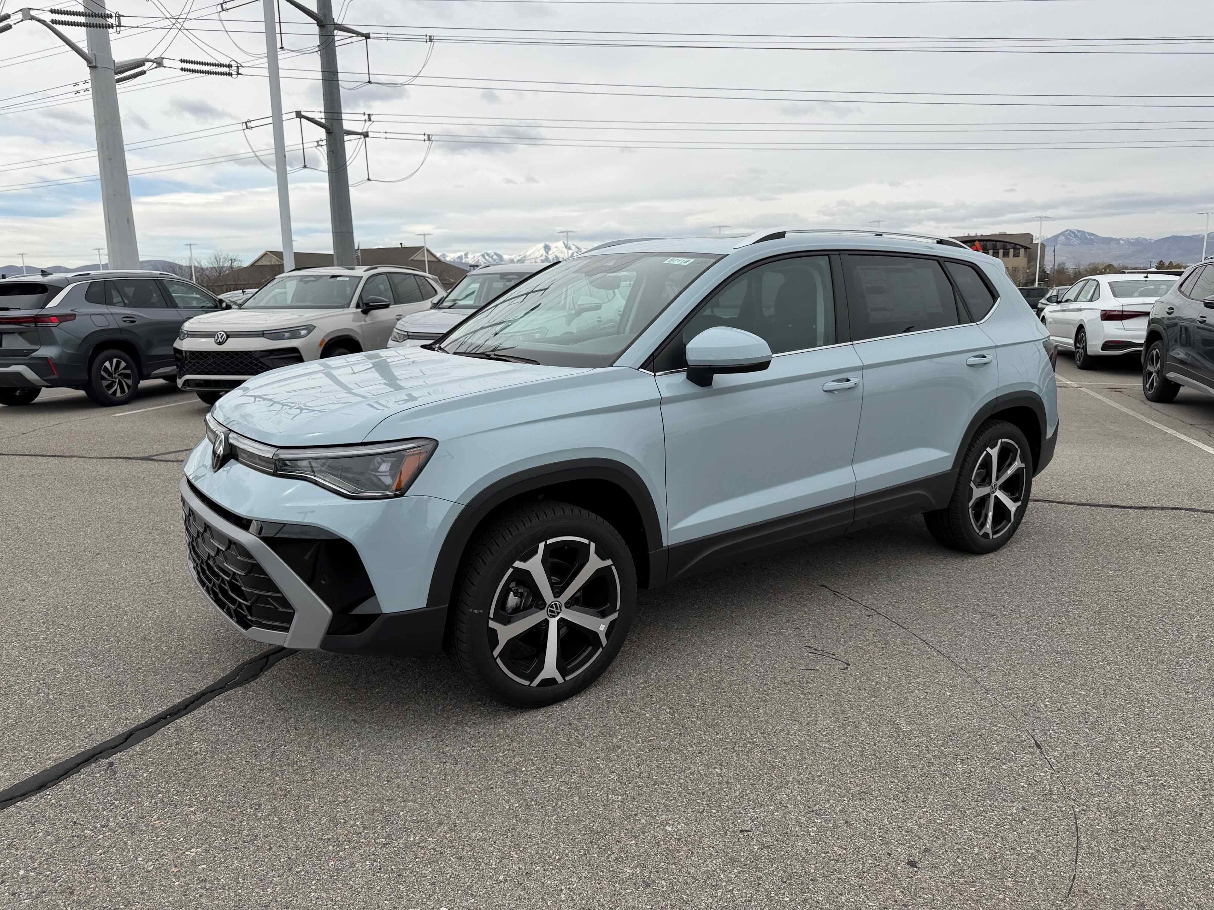 2026 Volkswagen Taos SEL