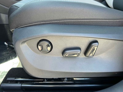 2025 Volkswagen Taos SEL