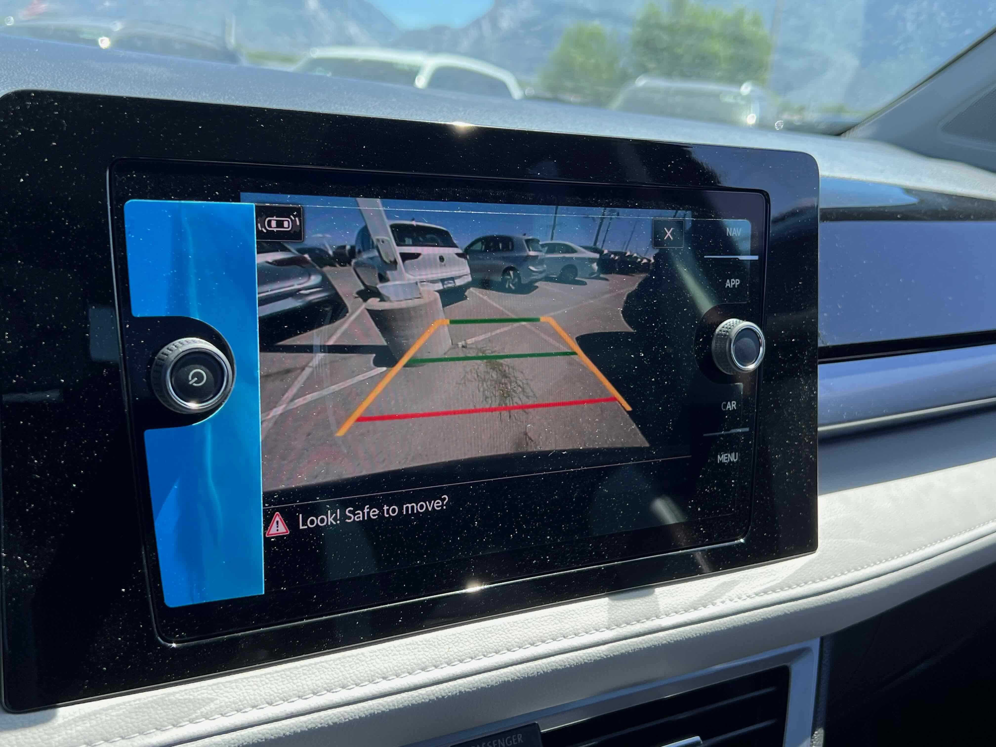 2025 Volkswagen Taos SEL