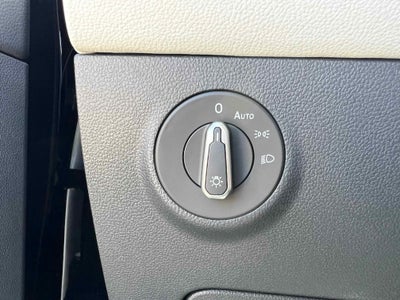 2025 Volkswagen Taos SEL