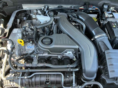 2025 Volkswagen Taos SEL