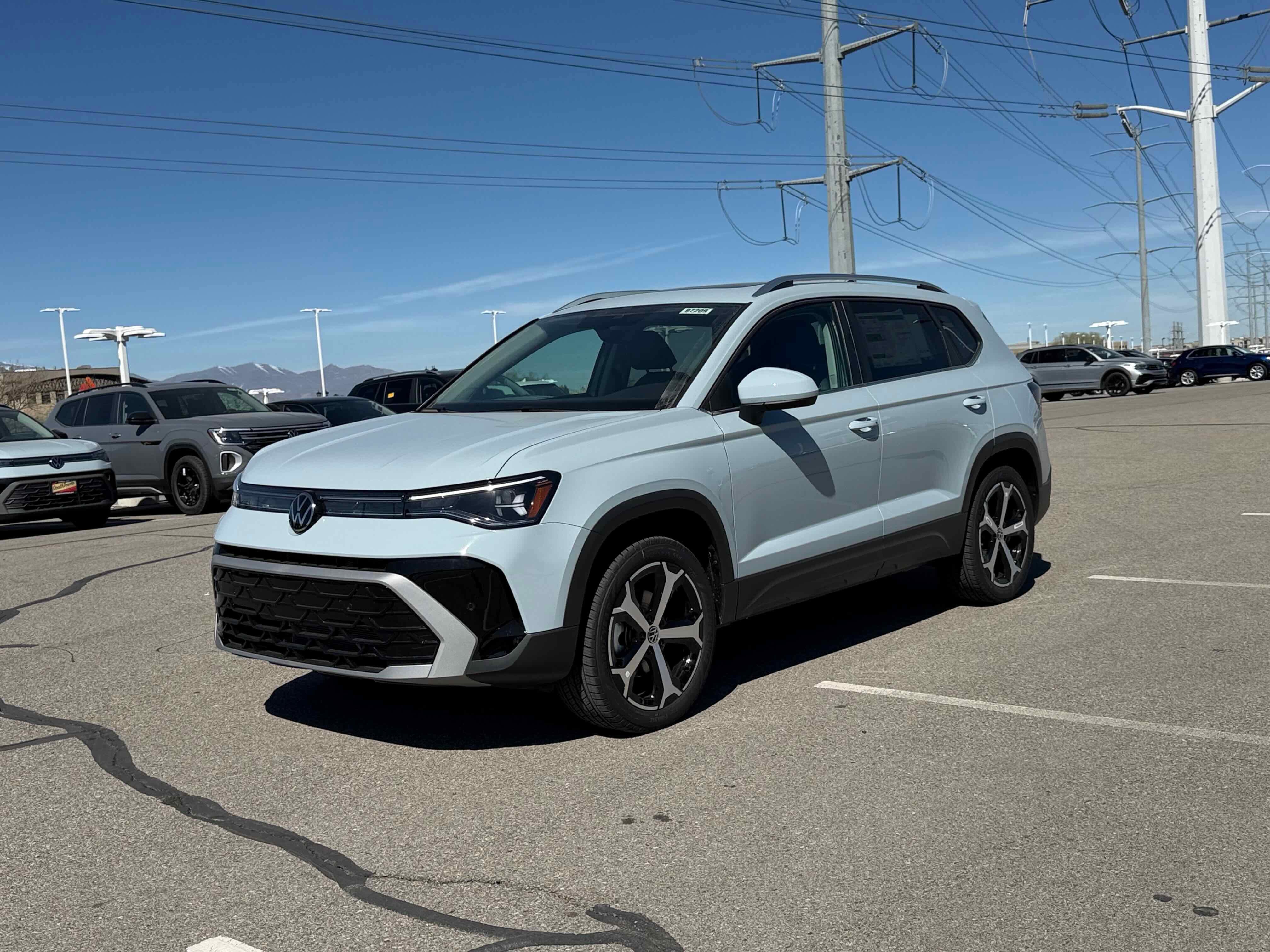 2026 Volkswagen Taos SEL