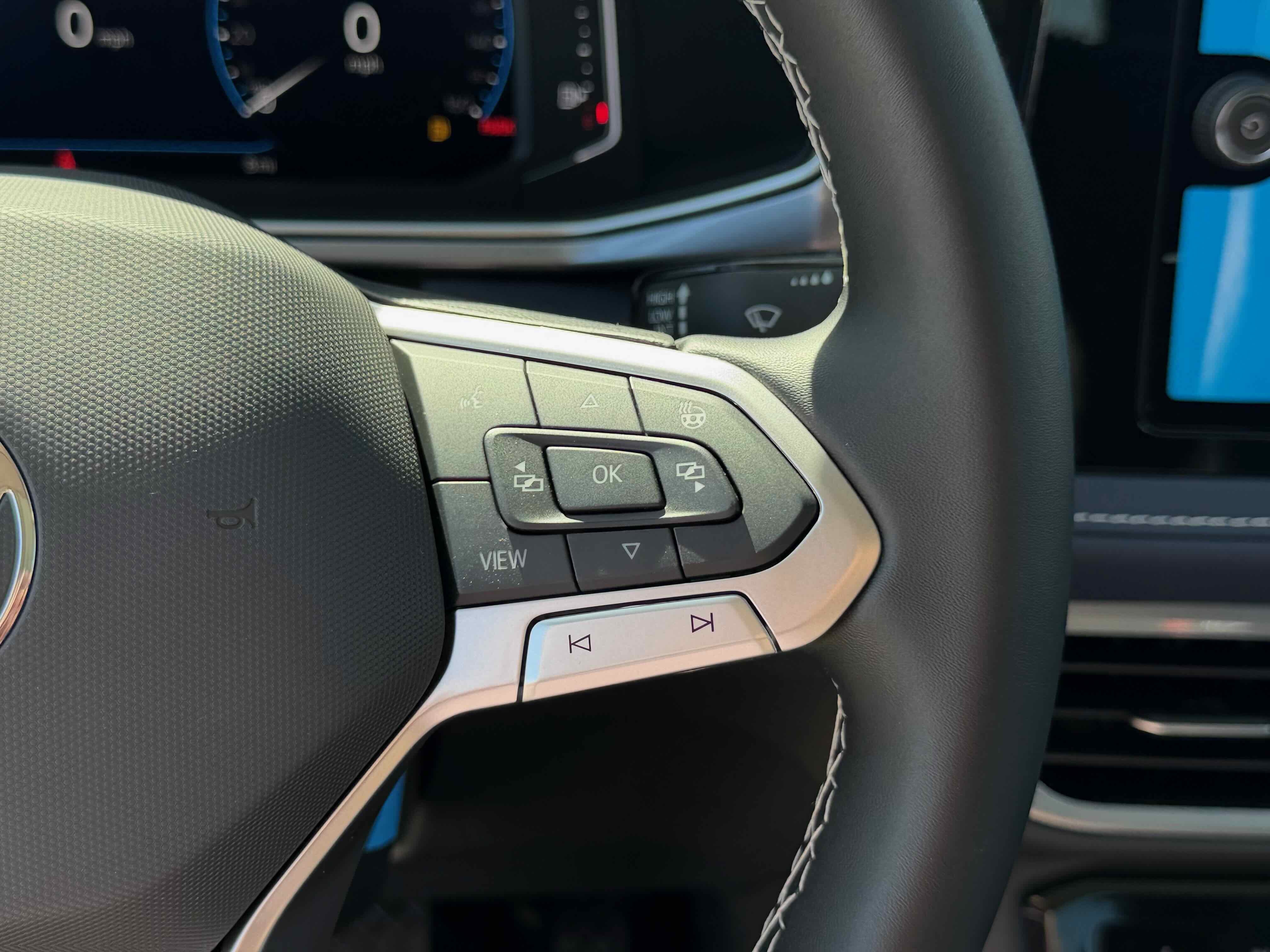 2026 Volkswagen Taos SEL