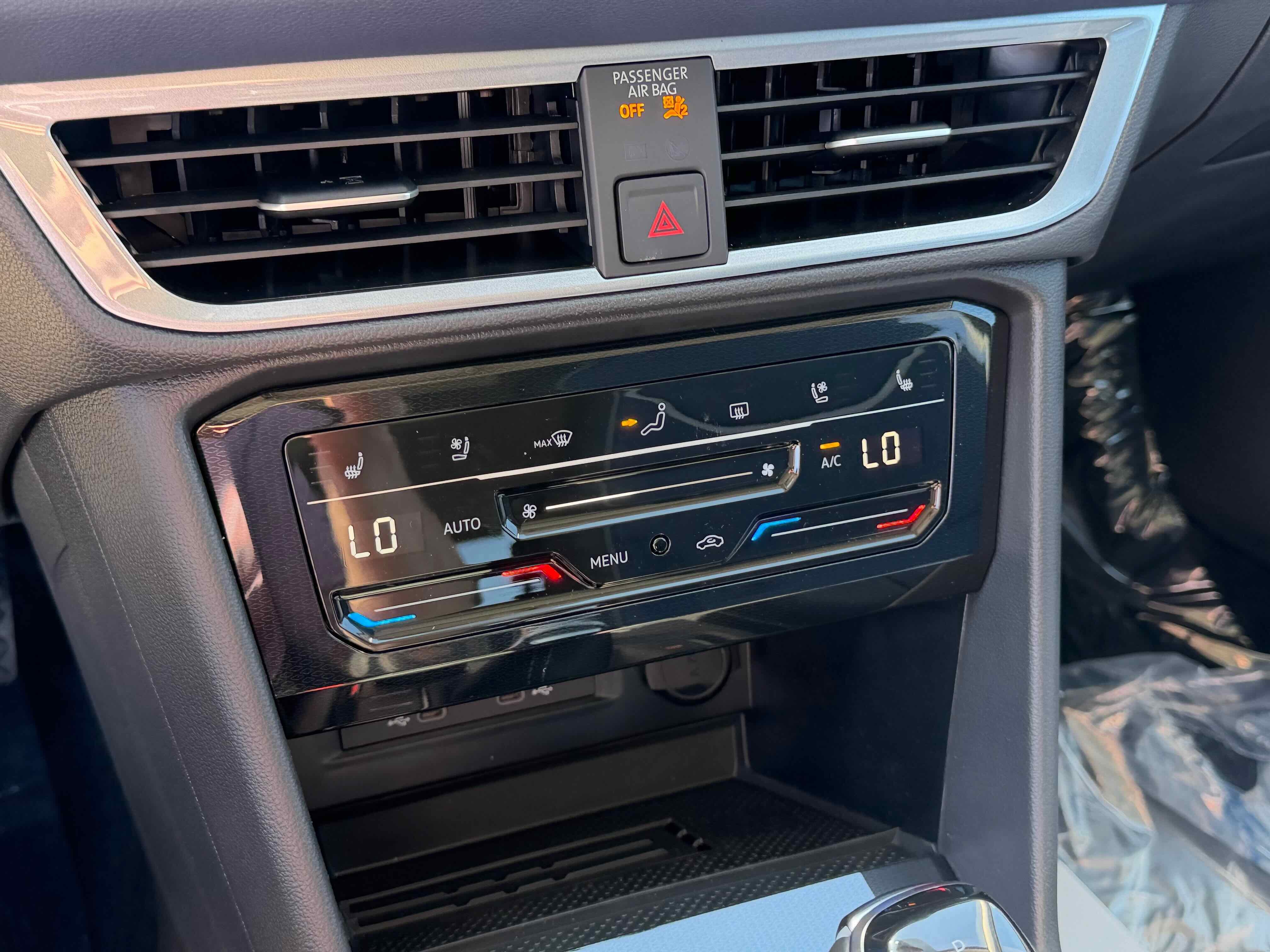 2026 Volkswagen Taos SEL