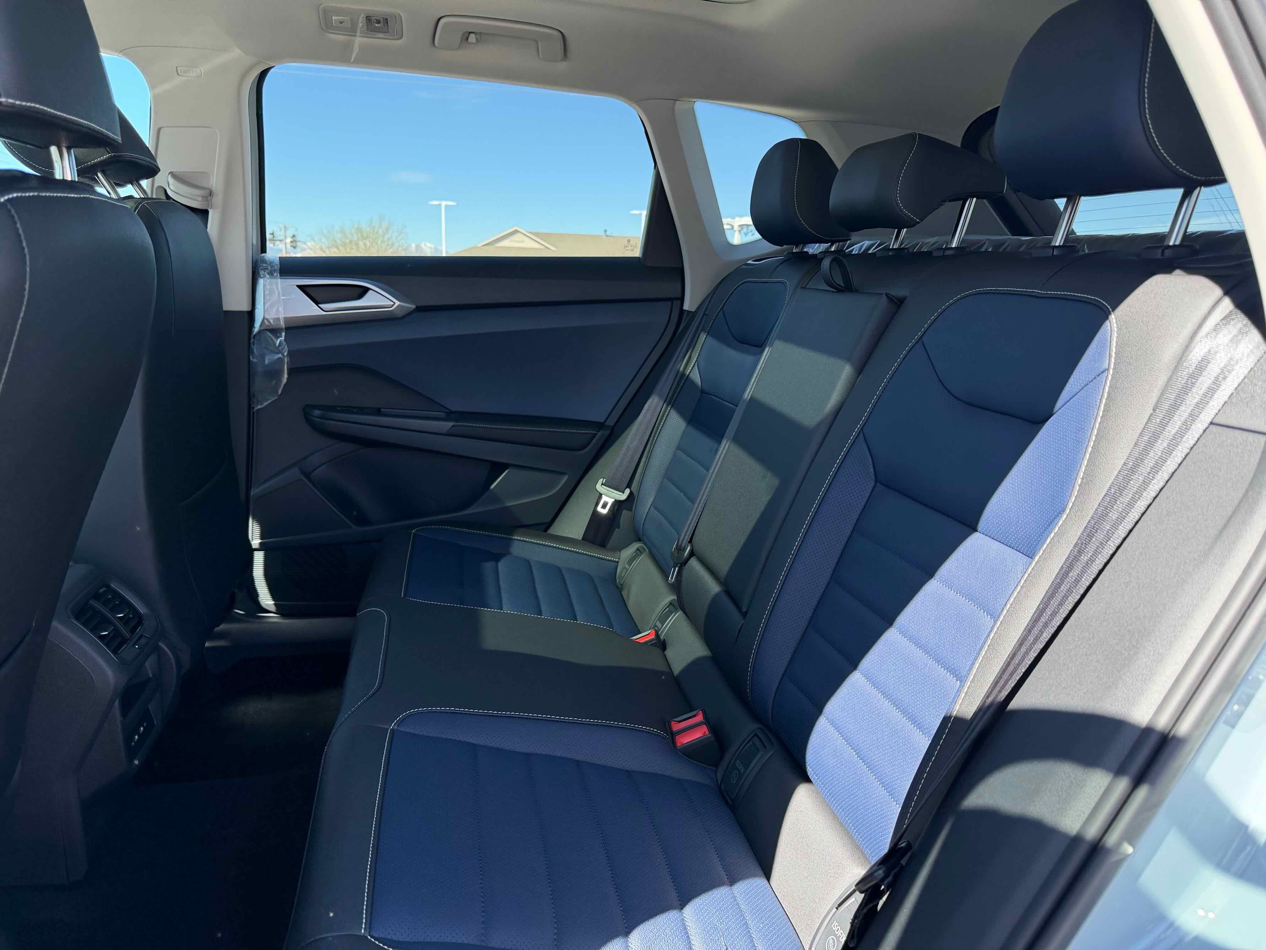 2026 Volkswagen Taos SEL