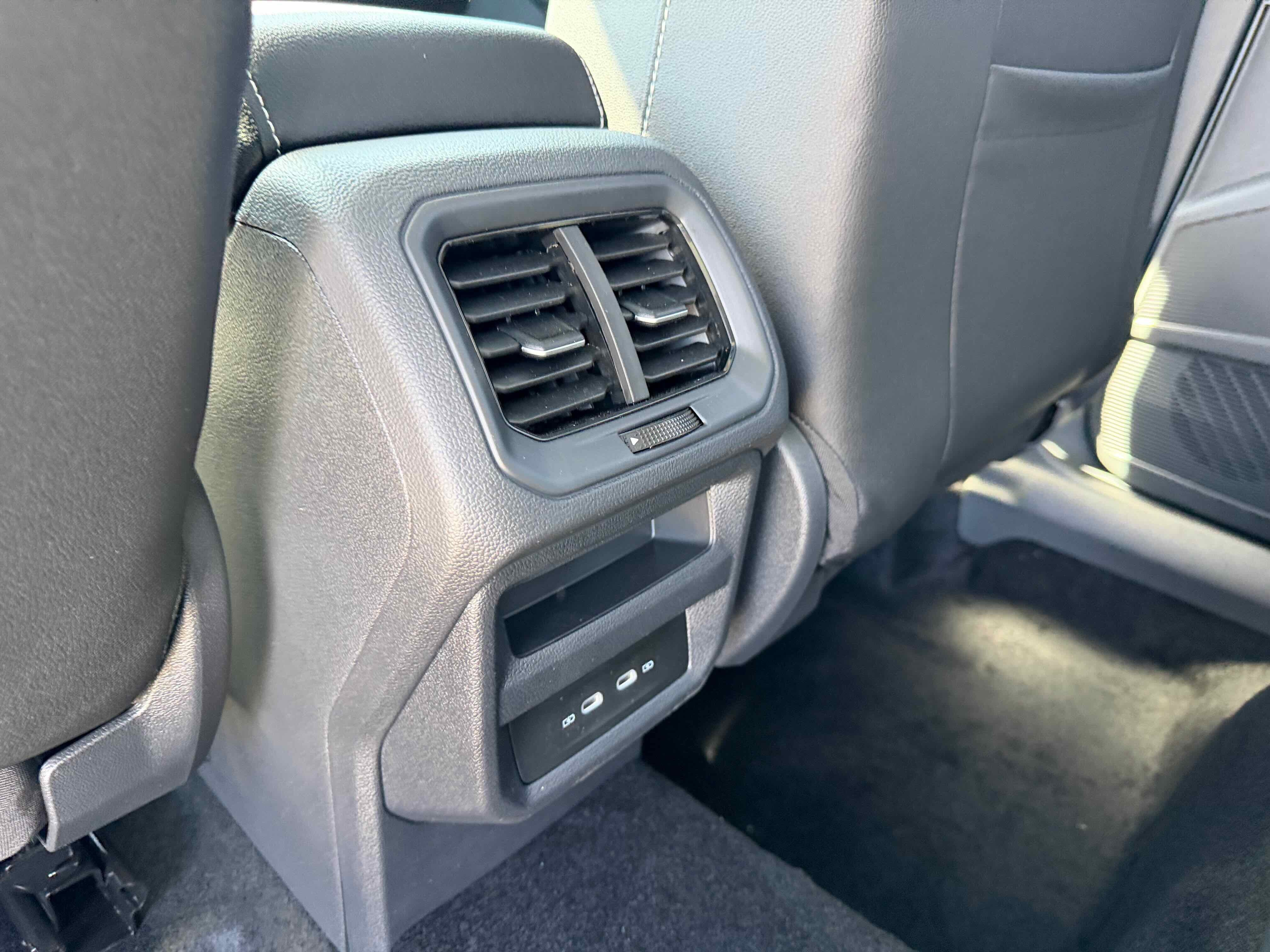 2026 Volkswagen Taos SEL