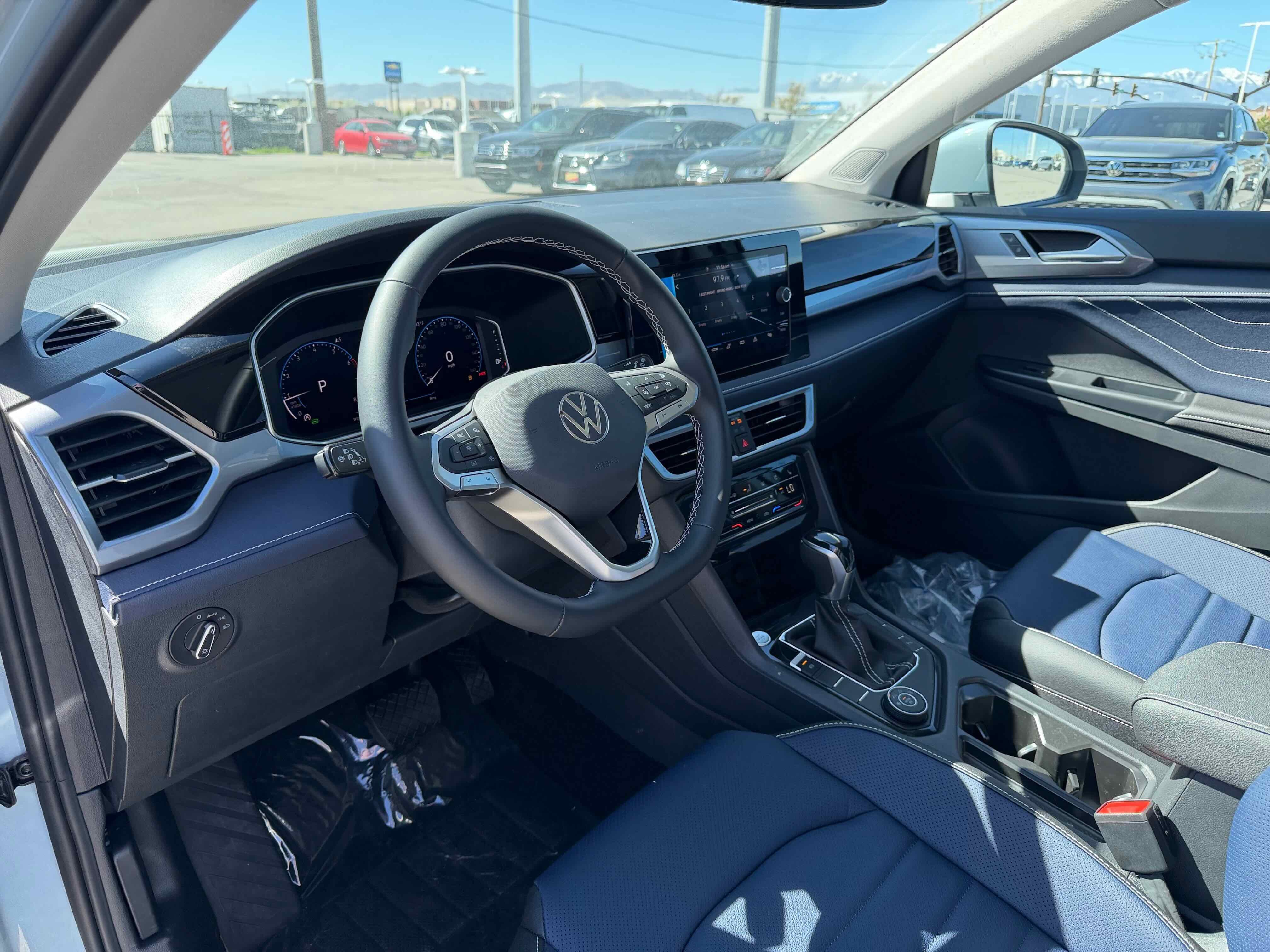 2026 Volkswagen Taos SEL