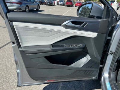 2025 Volkswagen Taos SEL