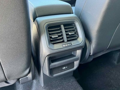 2025 Volkswagen Taos SEL