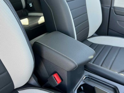 2025 Volkswagen Taos SEL