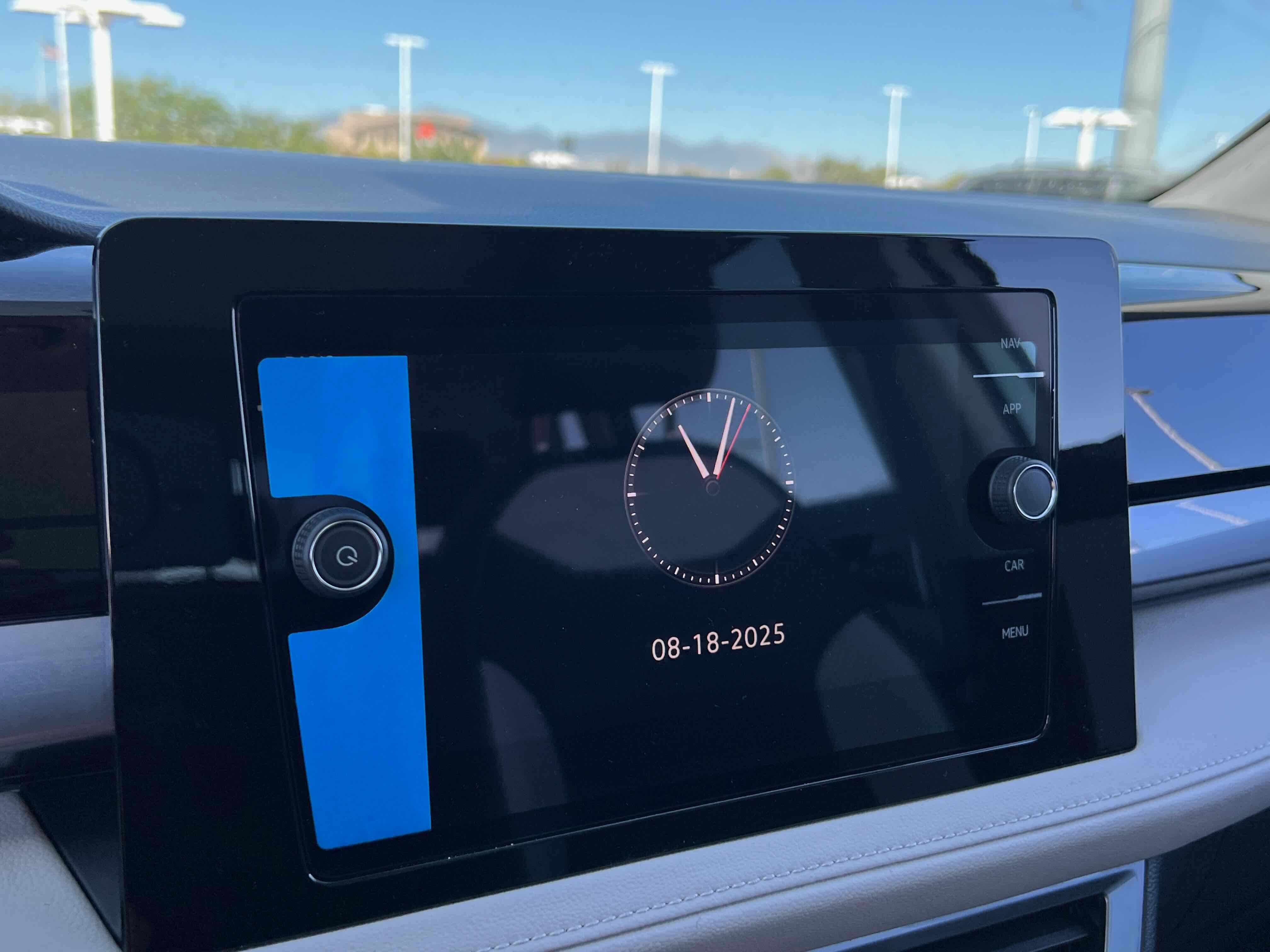 2025 Volkswagen Taos SEL