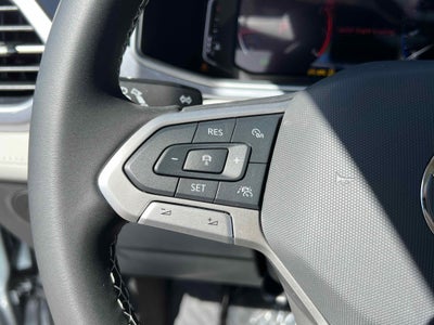 2025 Volkswagen Taos SEL