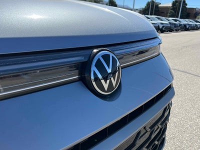 2025 Volkswagen Taos SEL