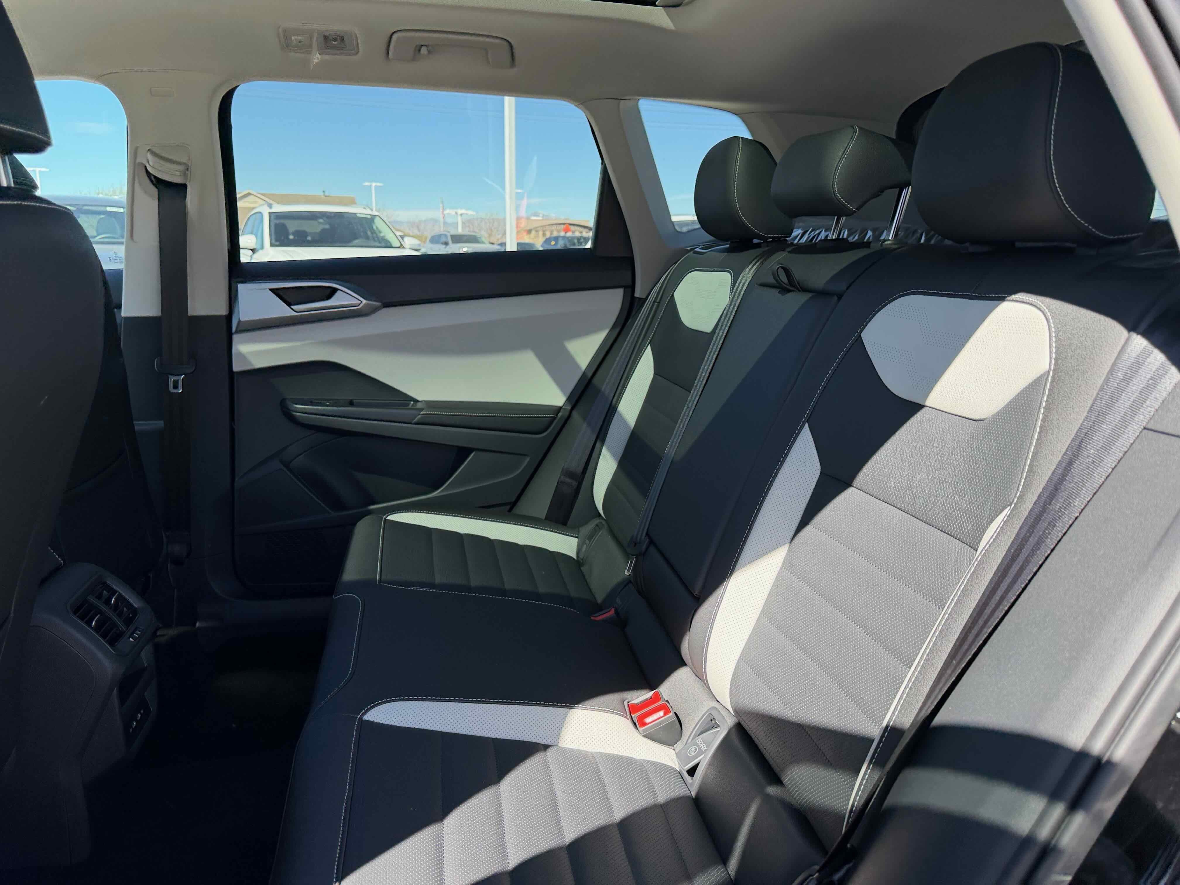 2026 Volkswagen Taos SEL