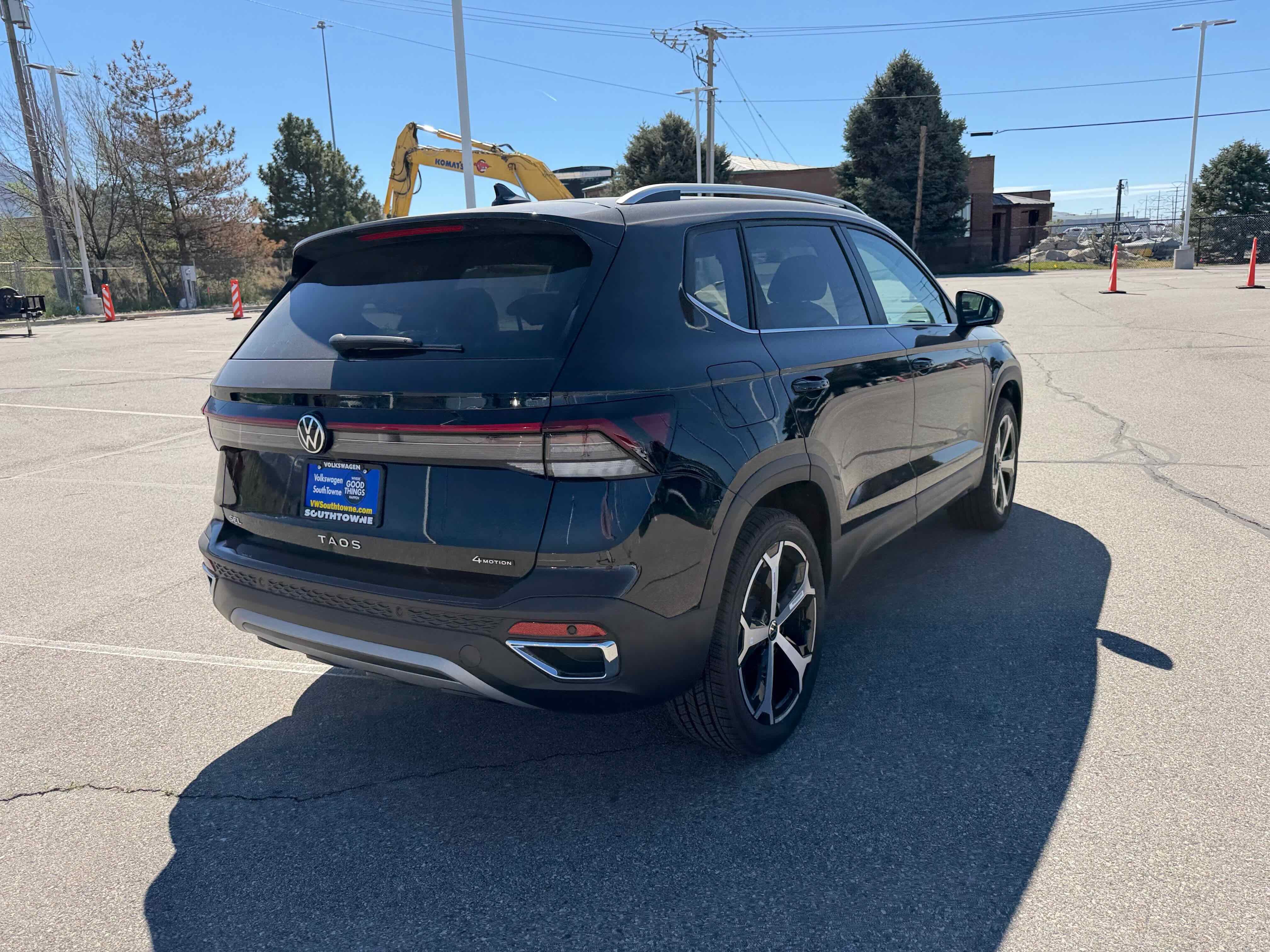 2026 Volkswagen Taos SEL