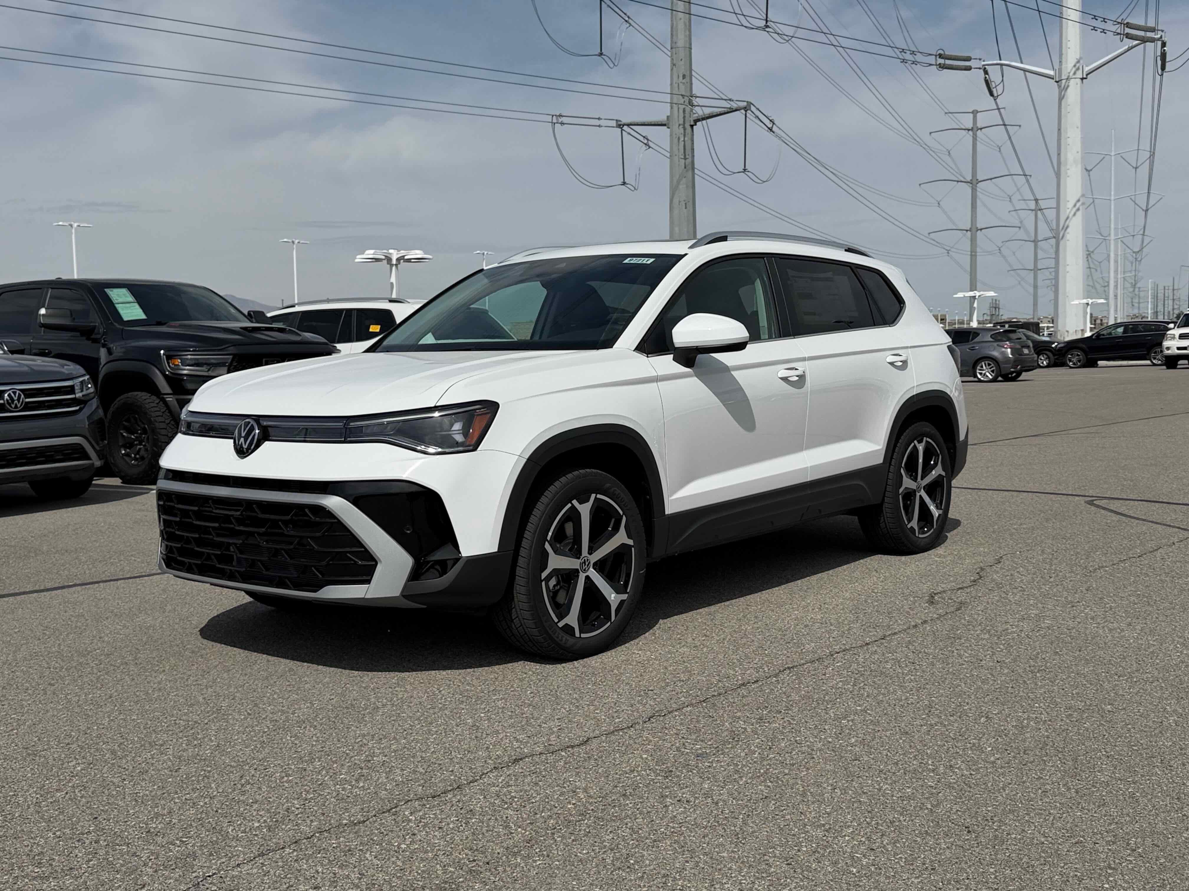 2026 Volkswagen Taos SEL